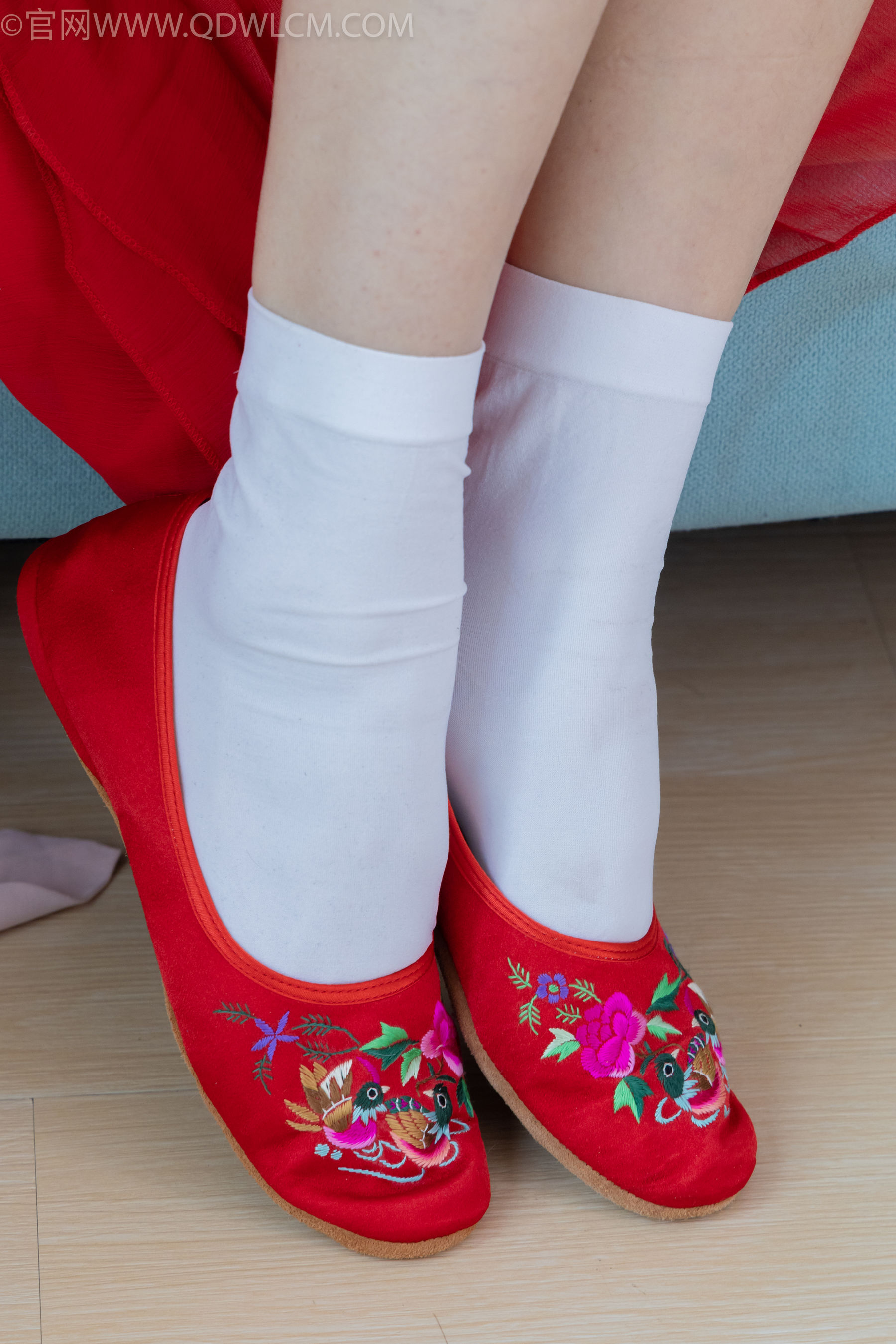 物恋传媒 No.2328 绒绒 - 汉服、布鞋、白棉袜、红色船袜/(174P)