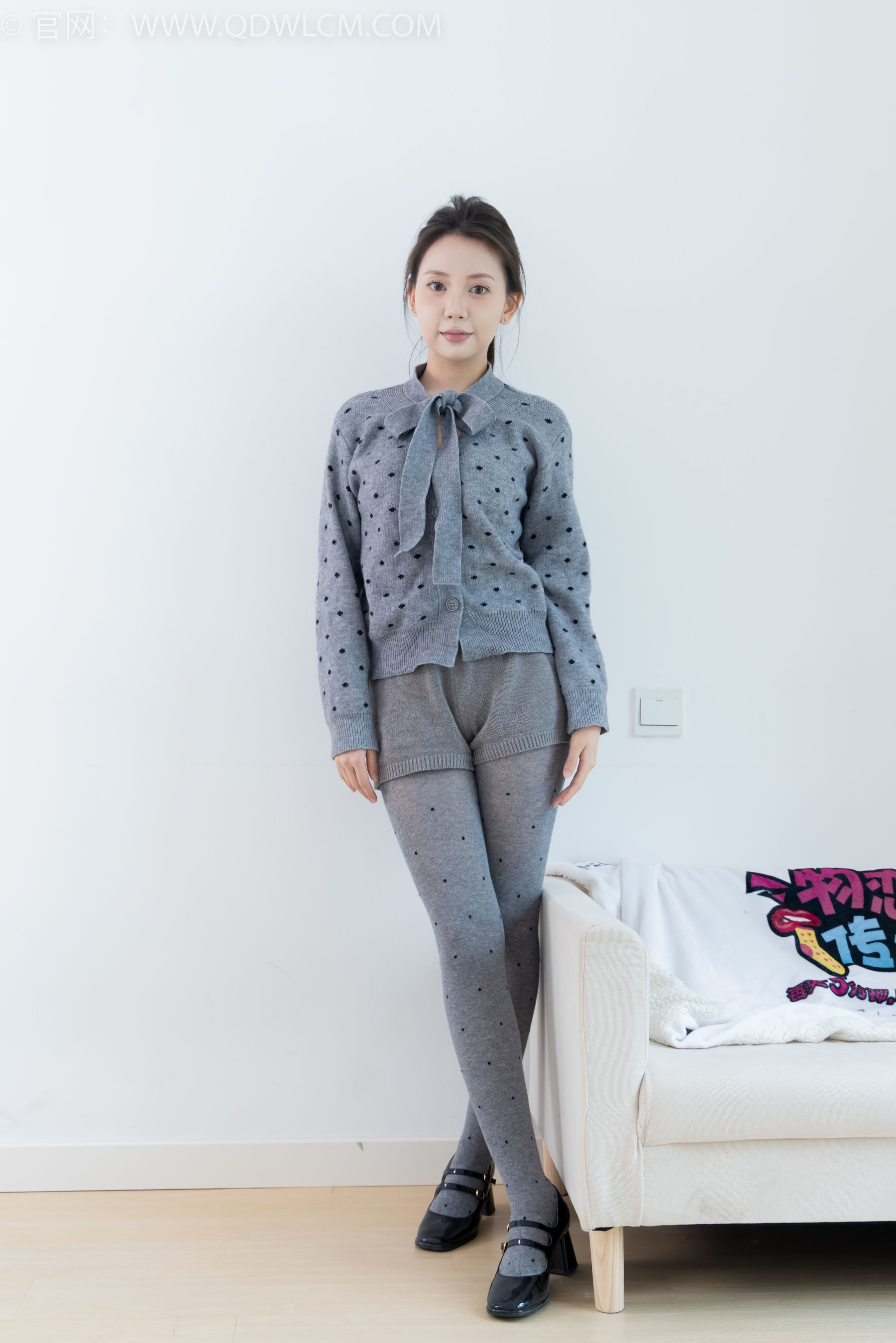 物恋传媒 No.2355 小曦 - 皮鞋、厚灰丝/(160P)