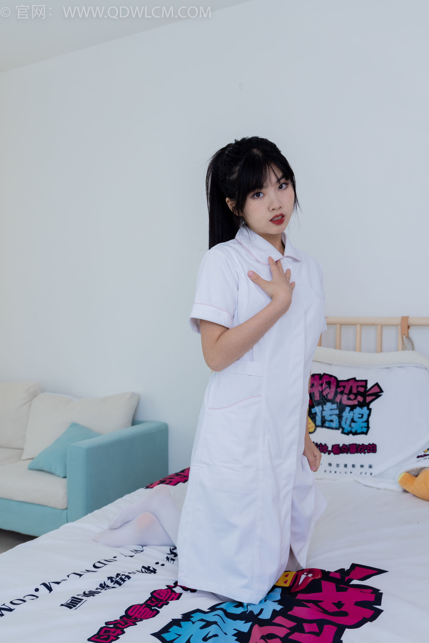 物恋传媒 No.2347 米米 - 板鞋、自然穿脏厚白丝、护士服/(170P)