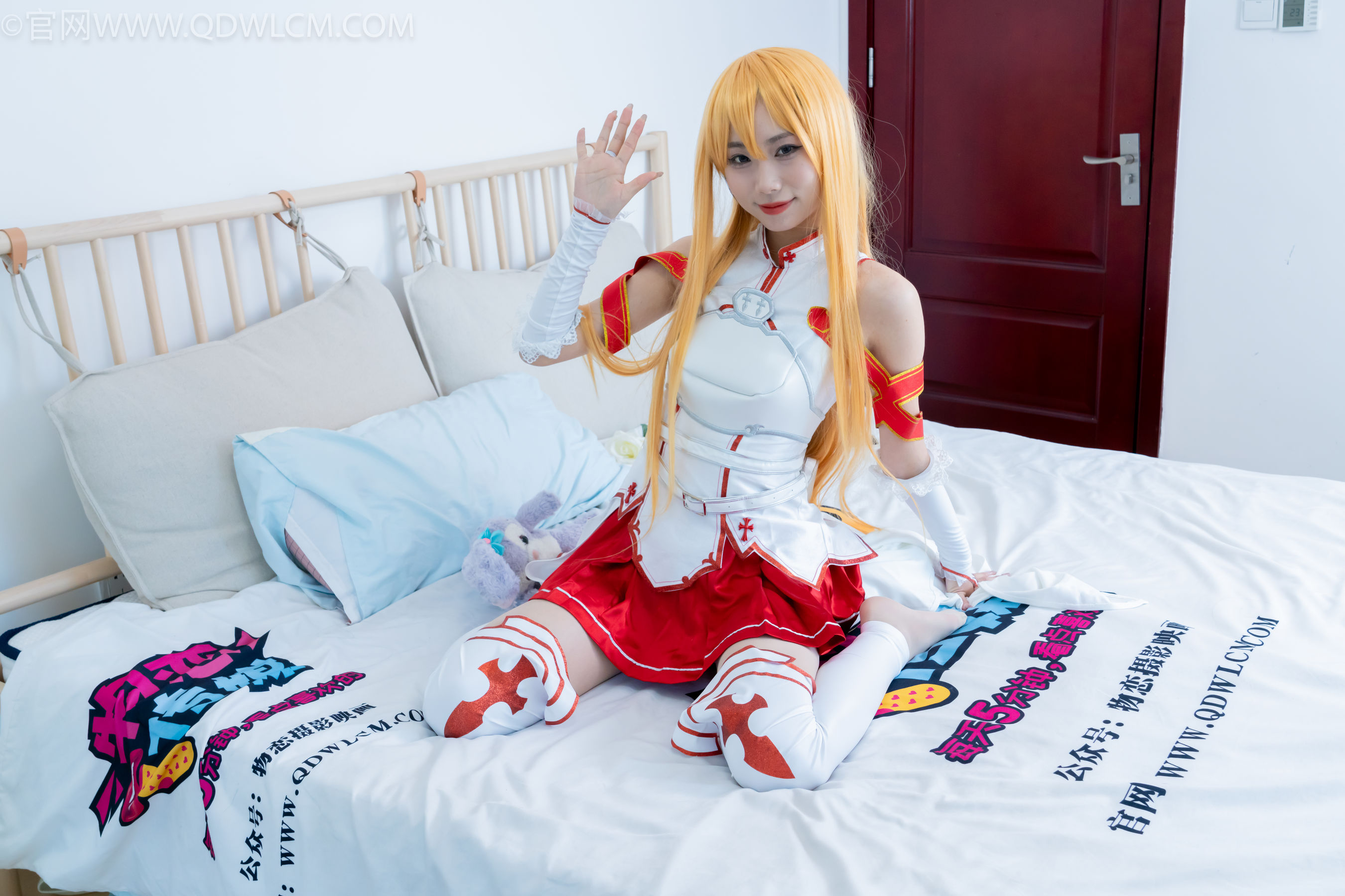 物恋传媒 No.2340 泡泡 - cos亚丝娜、长靴、袜套、薄肉丝/(156P)