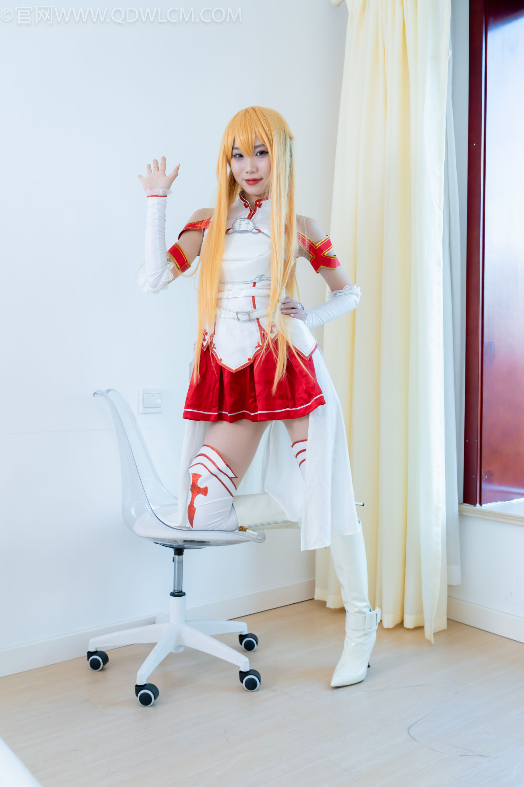 物恋传媒 No.2340 泡泡 - cos亚丝娜、长靴、袜套、薄肉丝/(156P)