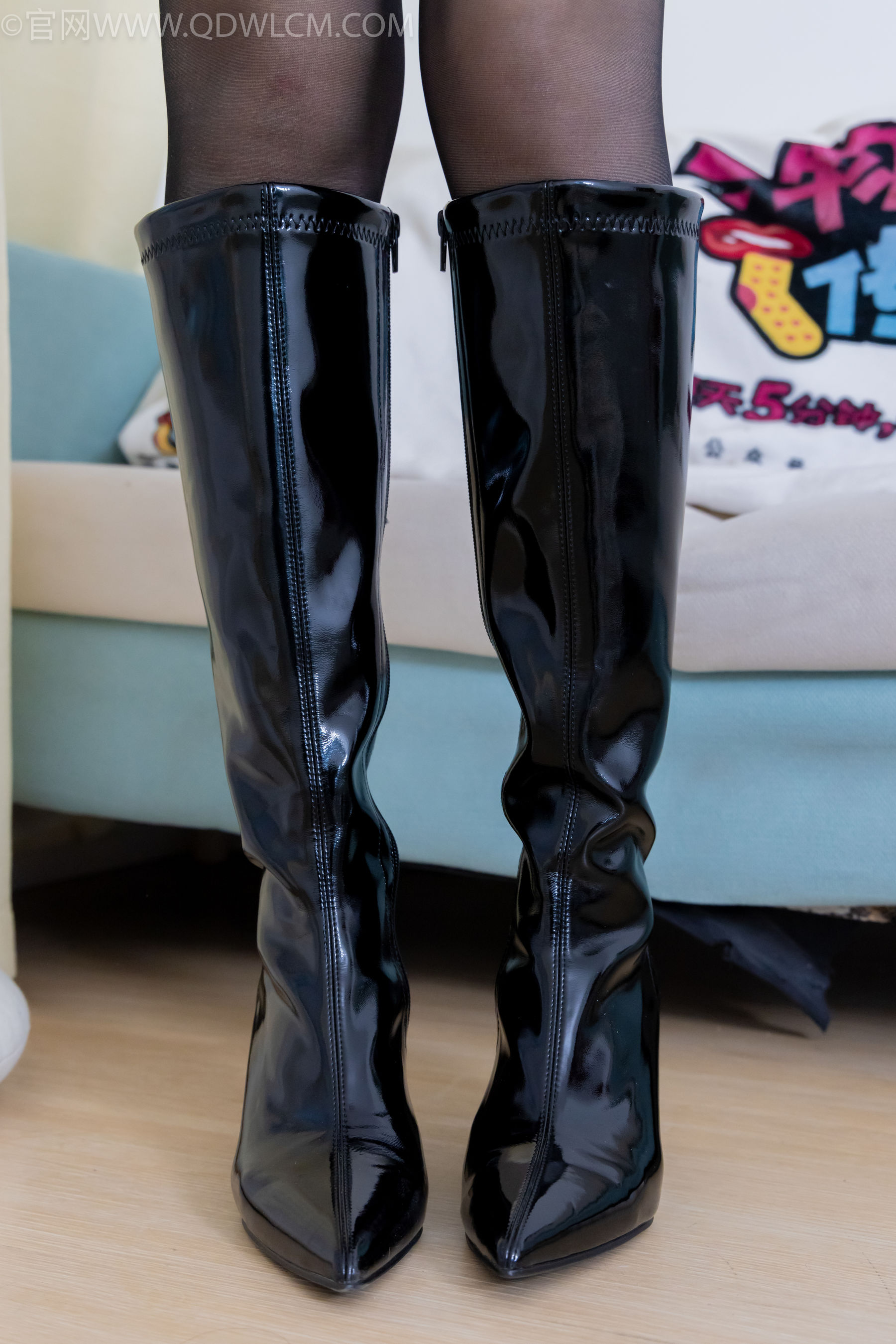 物恋传媒 No.2333 恬恬 - 长靴、薄黑丝、长靴/(236P)