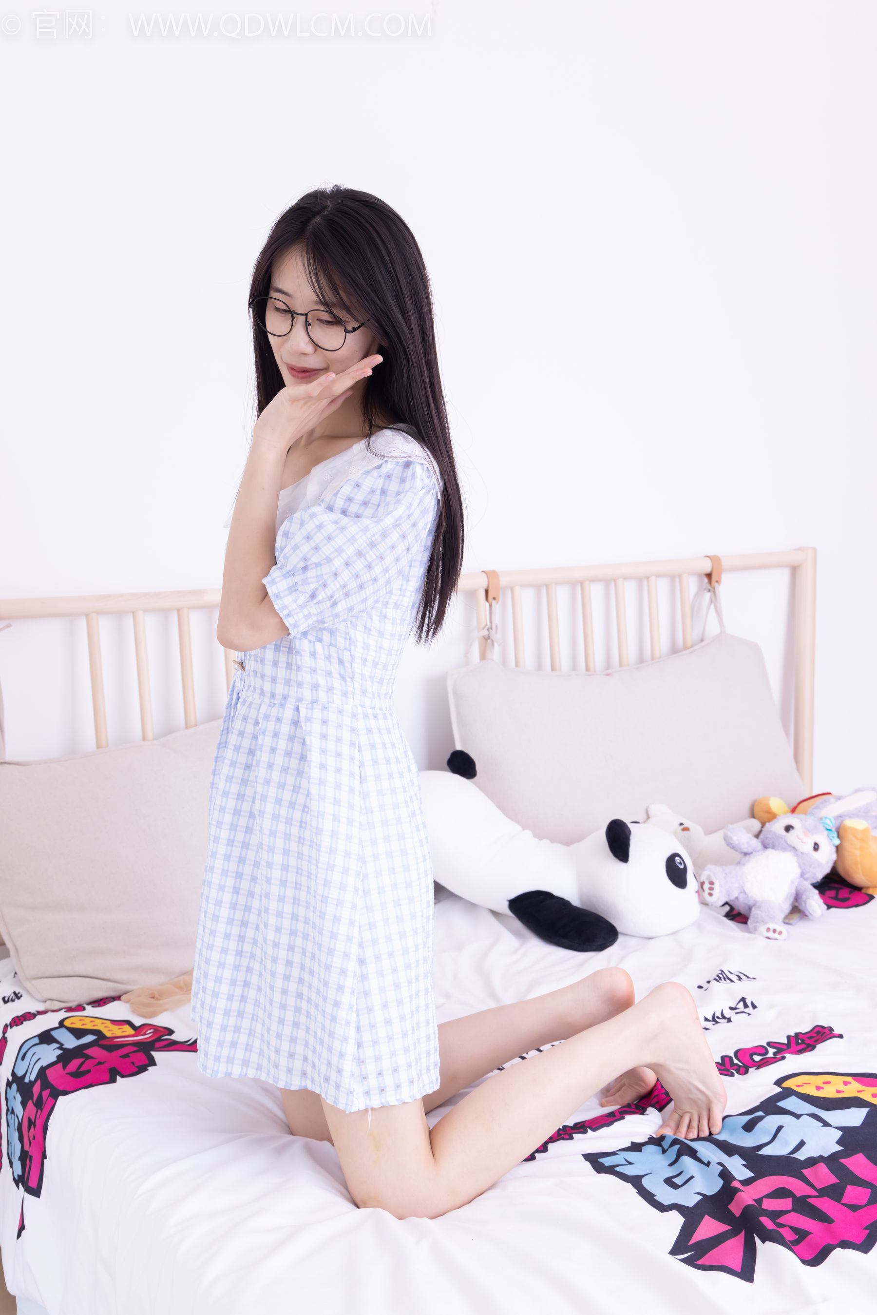 物恋传媒 No.2356 菜菜 - 平底鞋、拖鞋、短肉丝、裸足/(160P)