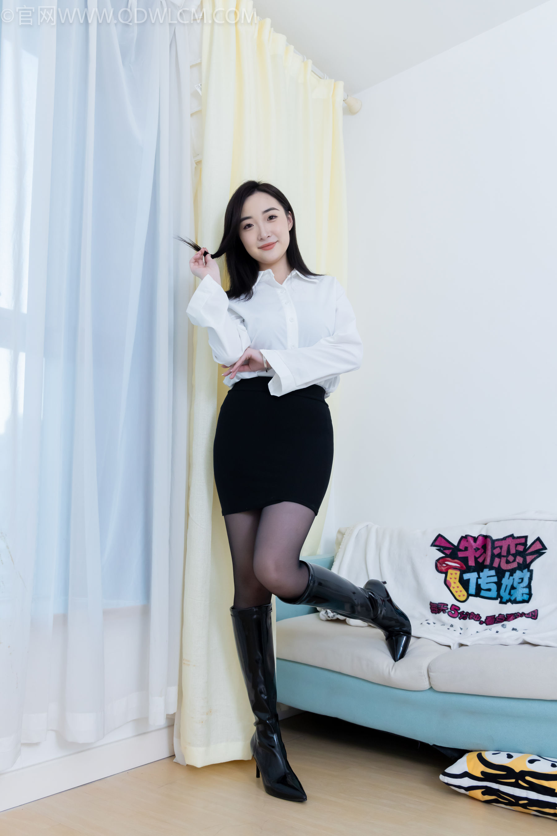 物恋传媒 No.2333 恬恬 - 长靴、薄黑丝、长靴/(236P)