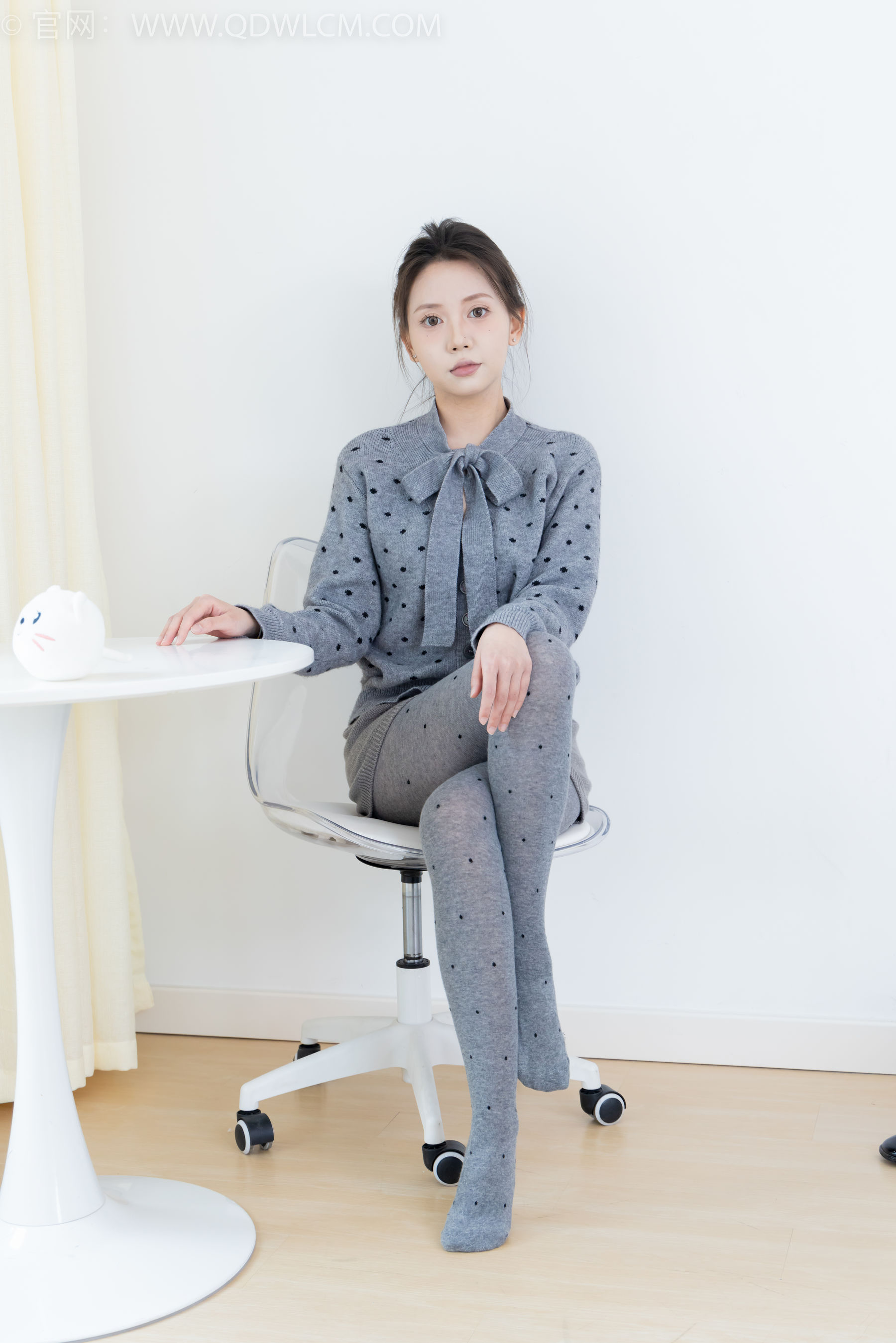 物恋传媒 No.2355 小曦 - 皮鞋、厚灰丝/(160P)