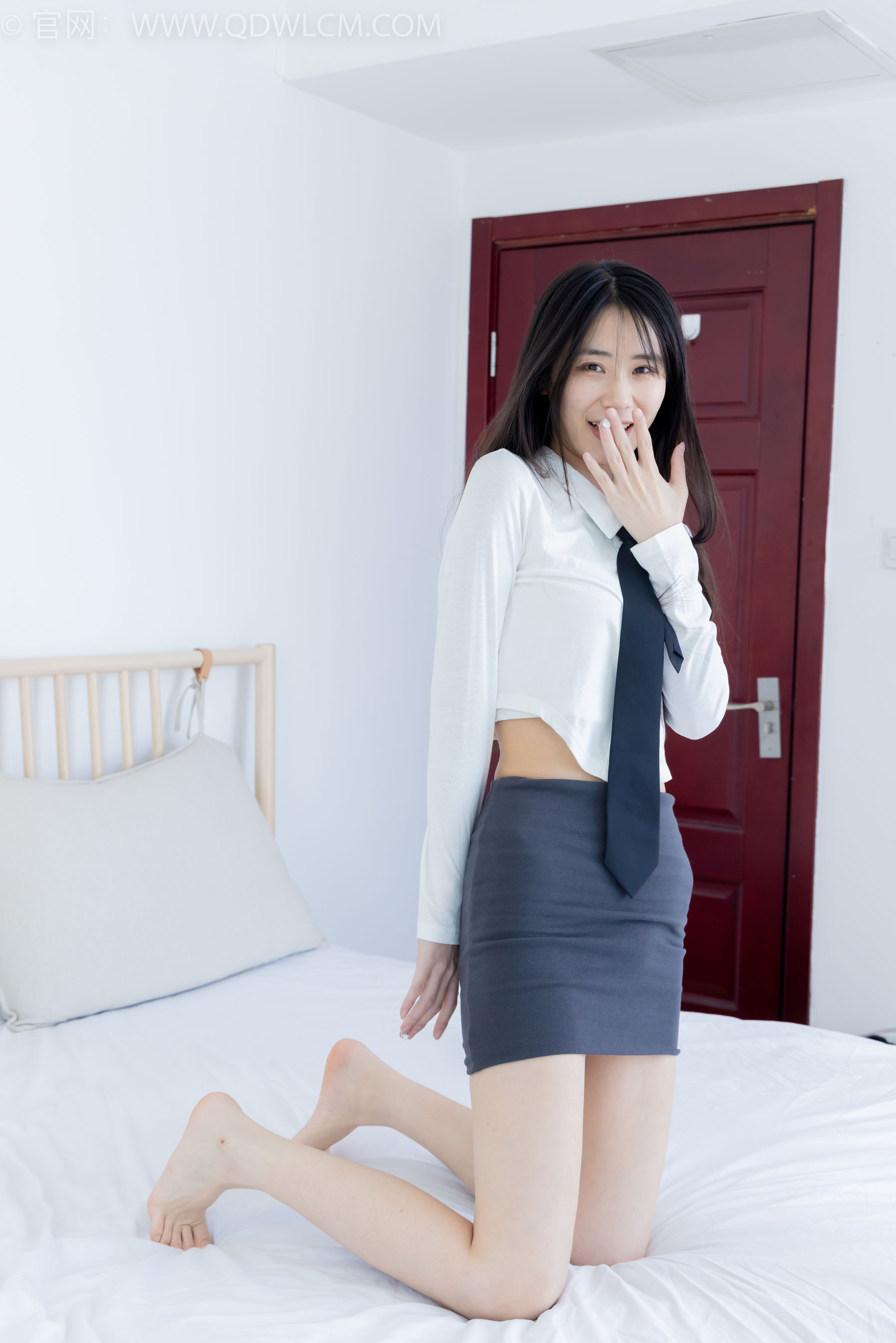 物恋传媒 No.2346 菜菜 - 运动鞋、厚黑丝、裸足/(167P)