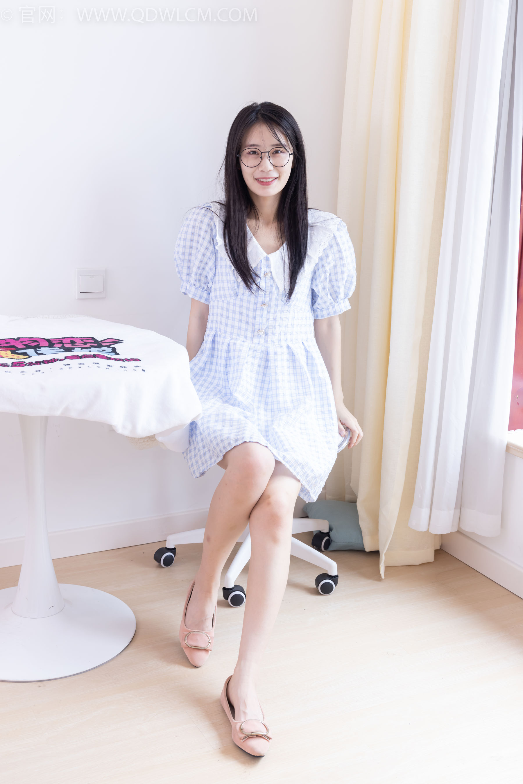 物恋传媒 No.2356 菜菜 - 平底鞋、拖鞋、短肉丝、裸足/(160P)