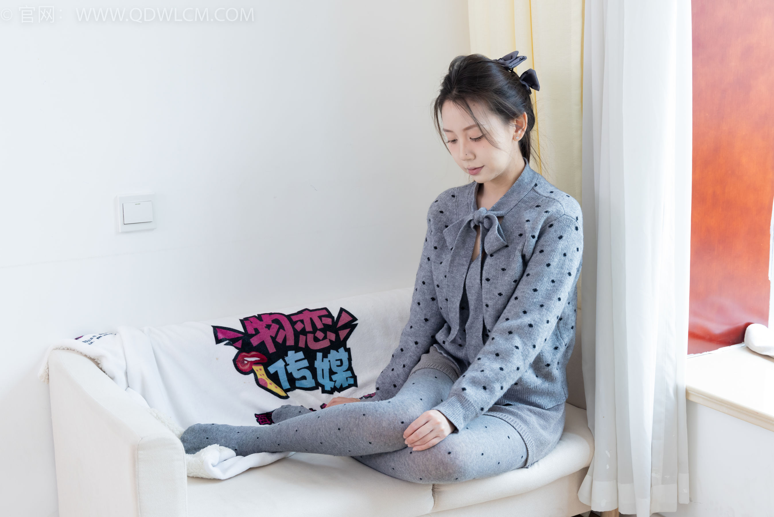 物恋传媒 No.2355 小曦 - 皮鞋、厚灰丝/(160P)