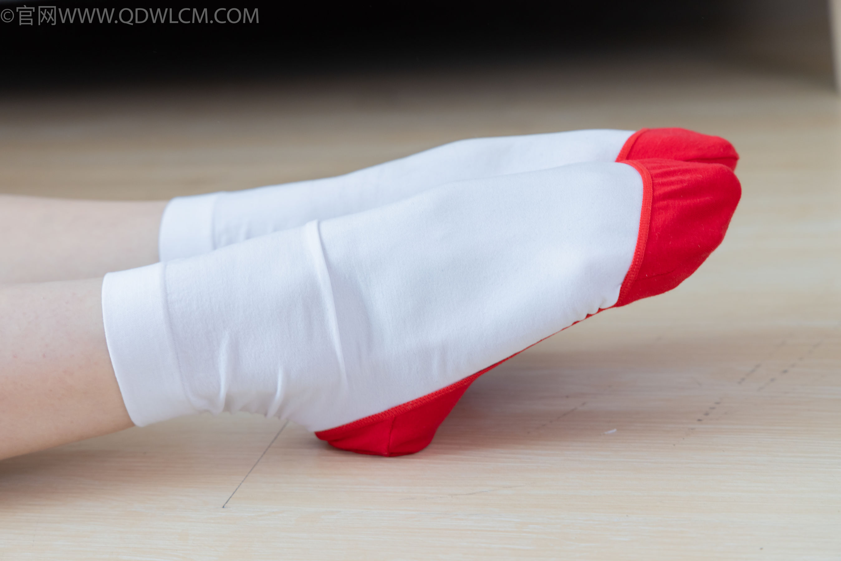 物恋传媒 No.2328 绒绒 - 汉服、布鞋、白棉袜、红色船袜/(174P)