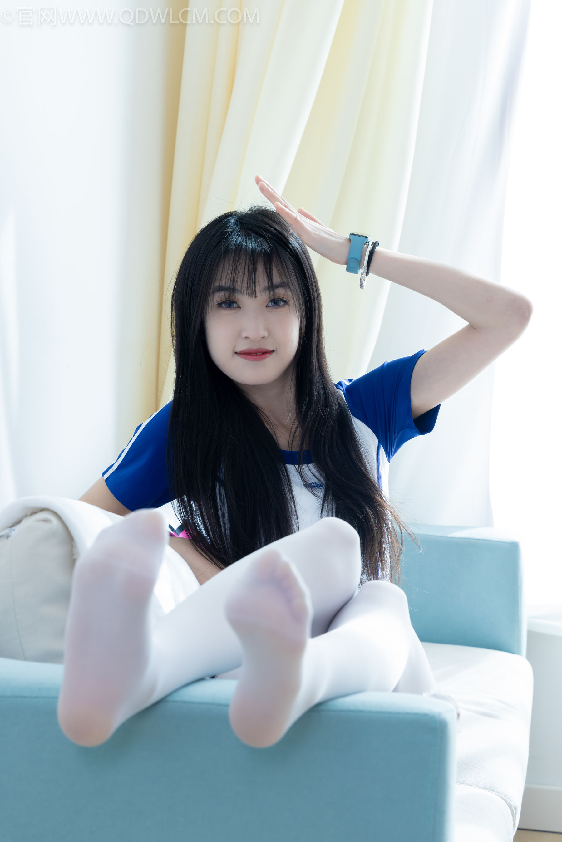 物恋传媒 No.2334 嘉木 - 运动鞋、厚白丝、裸足、裸足/(242P)