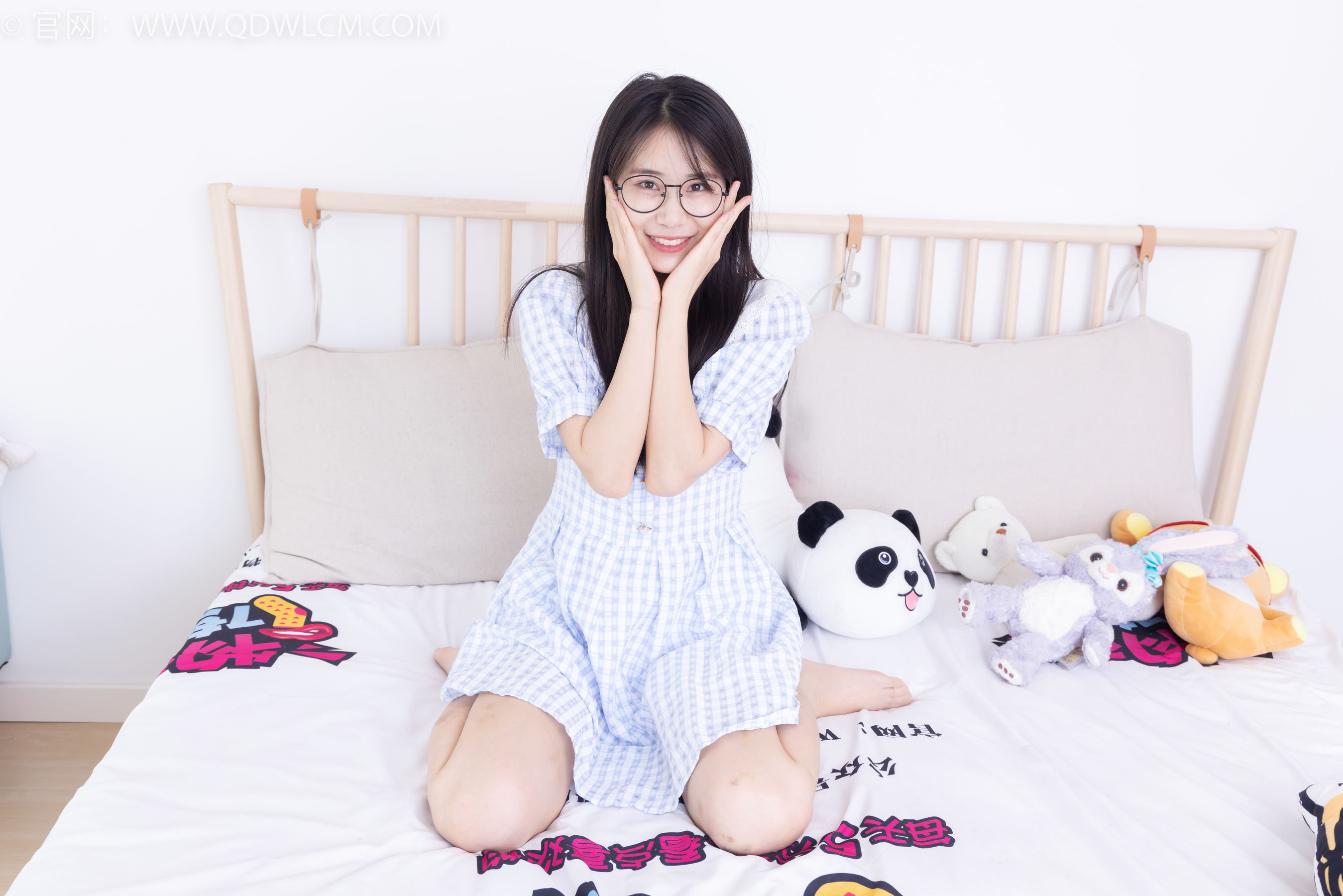 物恋传媒 No.2356 菜菜 - 平底鞋、拖鞋、短肉丝、裸足/(160P)