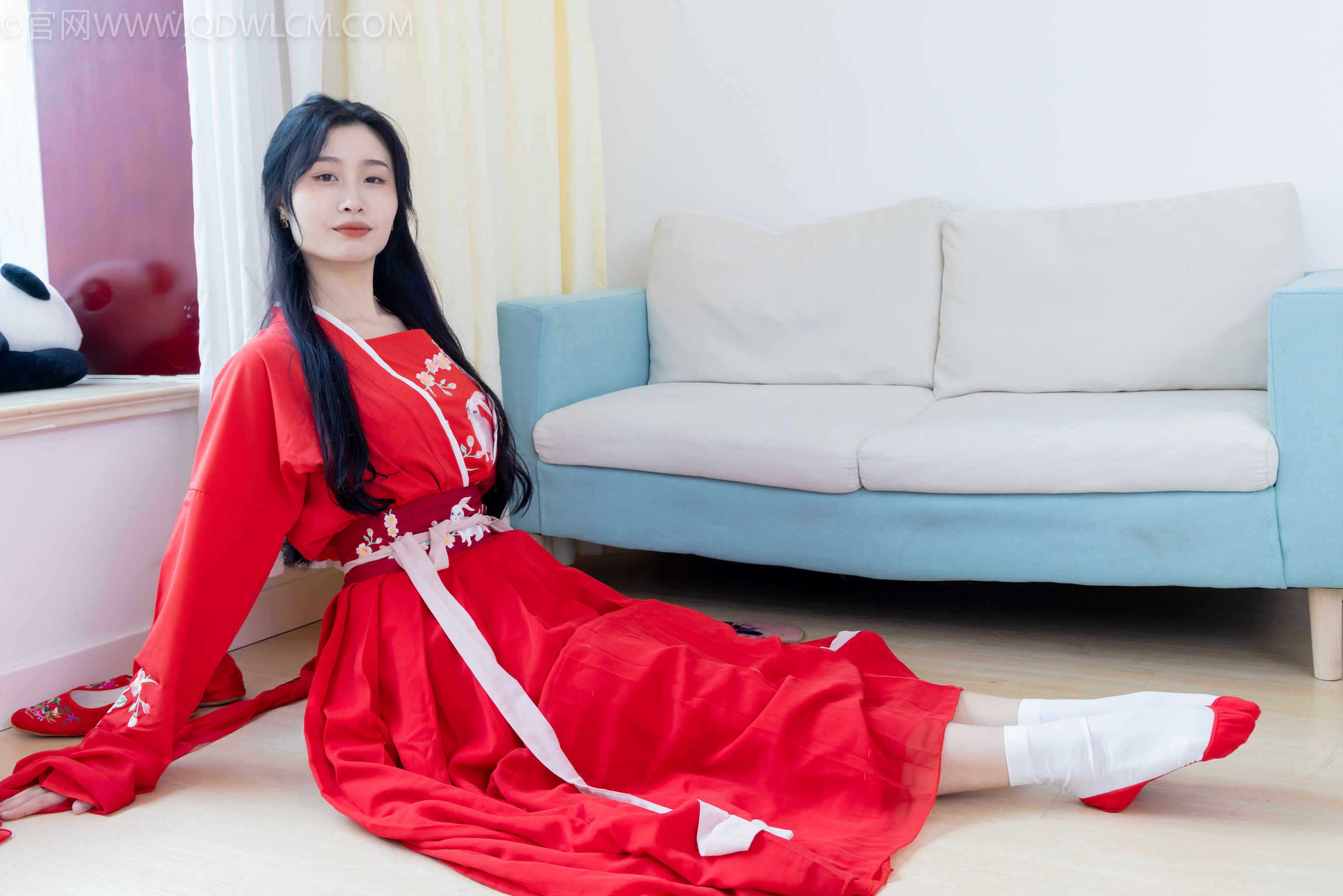 物恋传媒 No.2328 绒绒 - 汉服、布鞋、白棉袜、红色船袜/(174P)