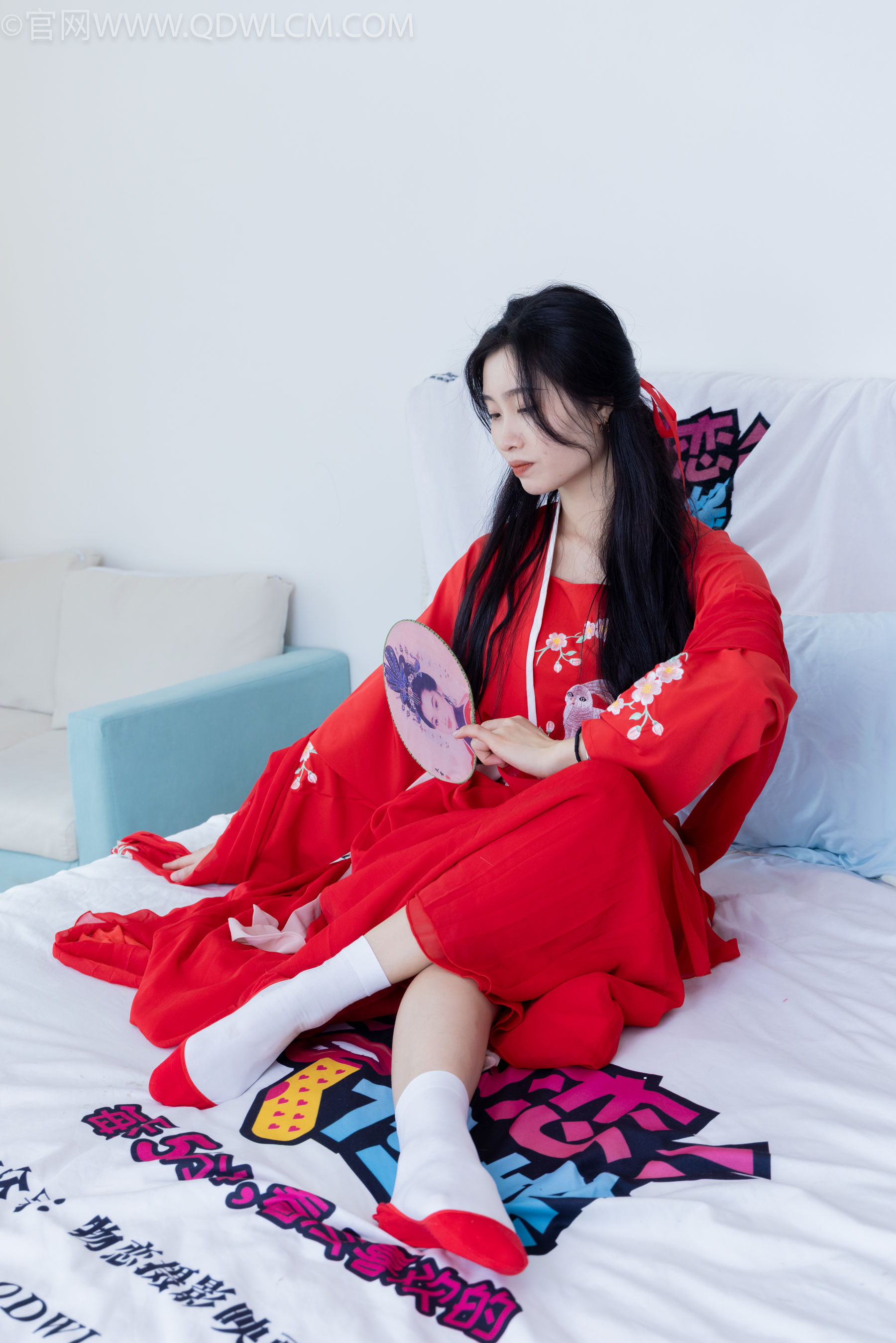 物恋传媒 No.2328 绒绒 - 汉服、布鞋、白棉袜、红色船袜/(174P)