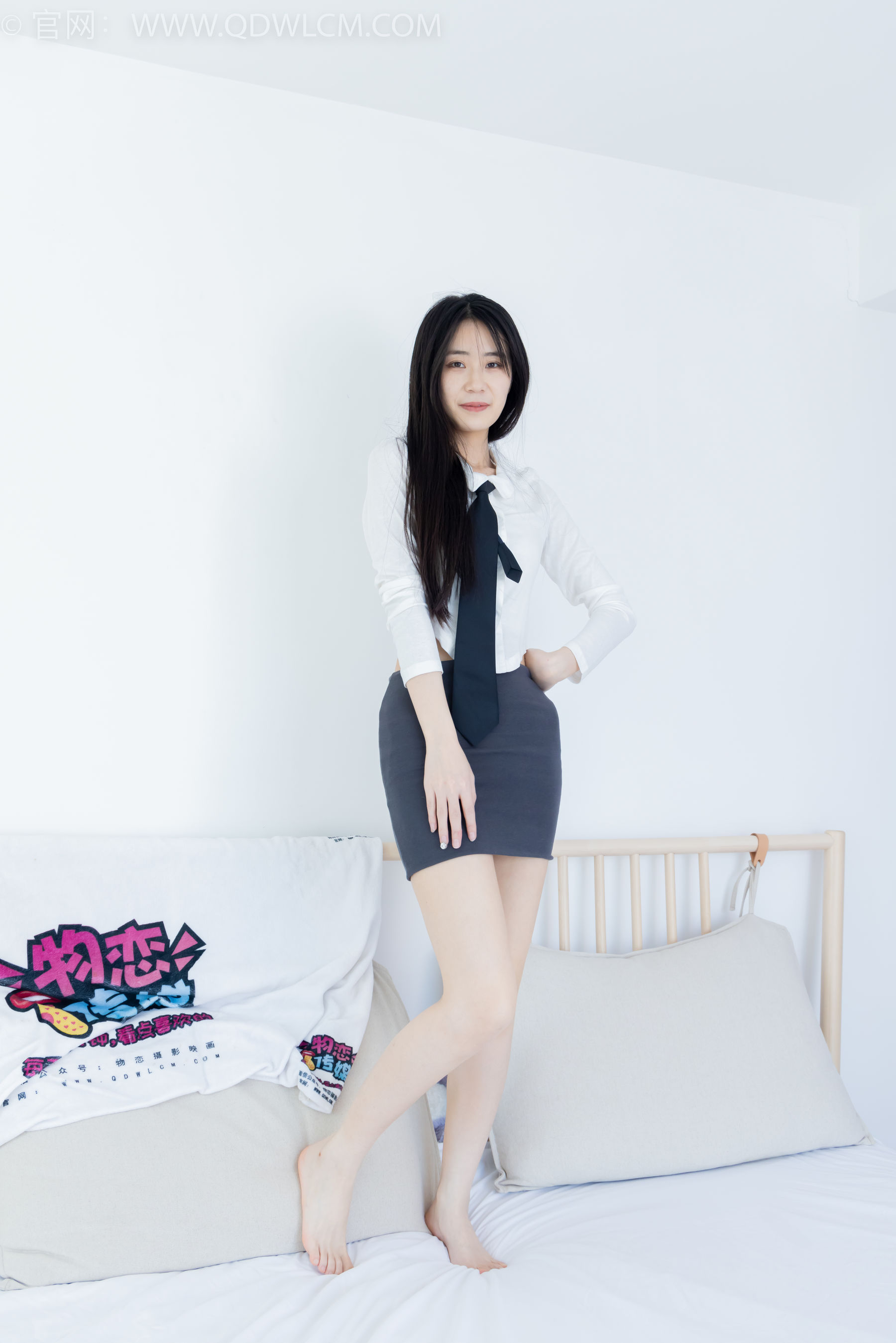 物恋传媒 No.2346 菜菜 - 运动鞋、厚黑丝、裸足/(167P)