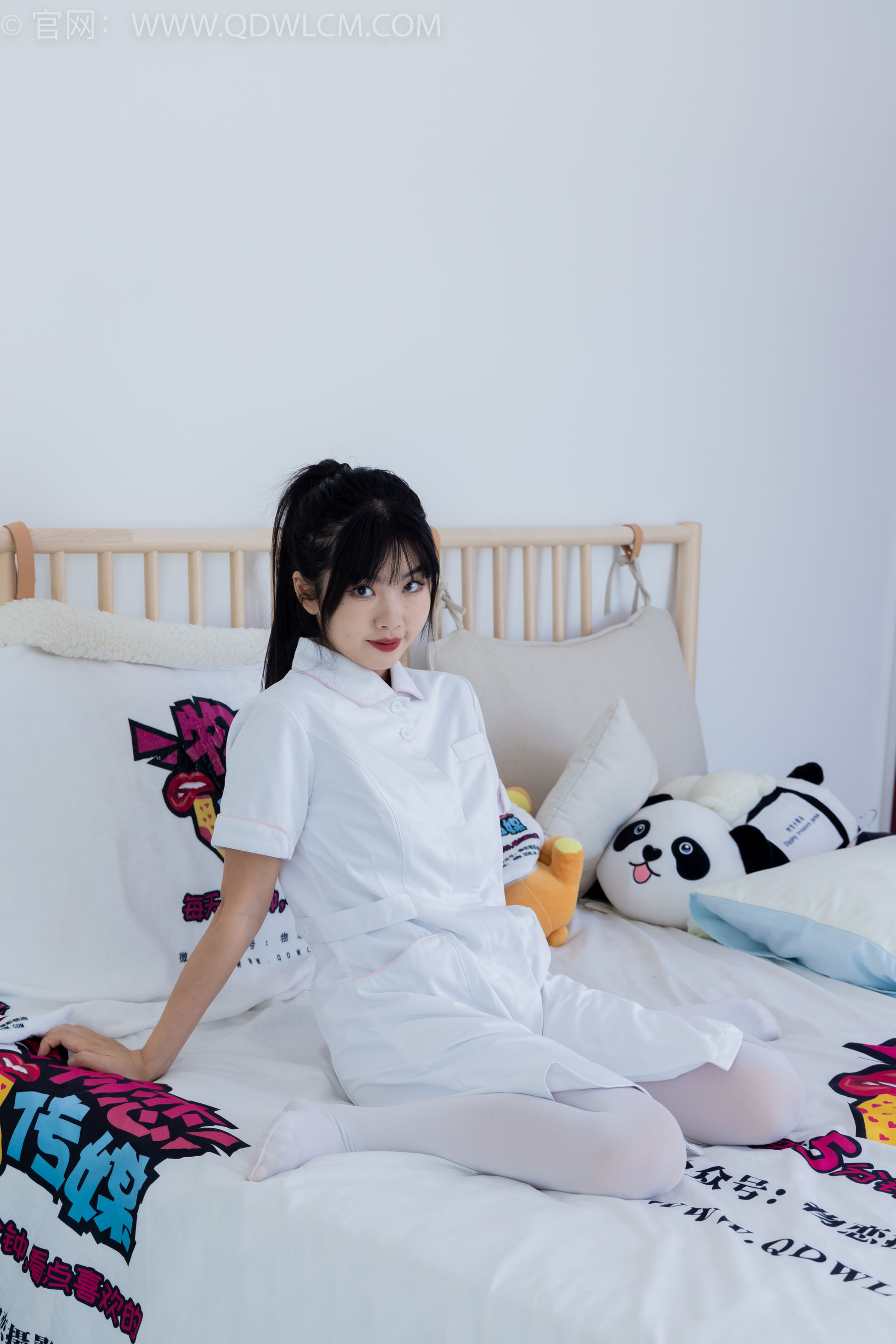 物恋传媒 No.2347 米米 - 板鞋、自然穿脏厚白丝、护士服/(170P)