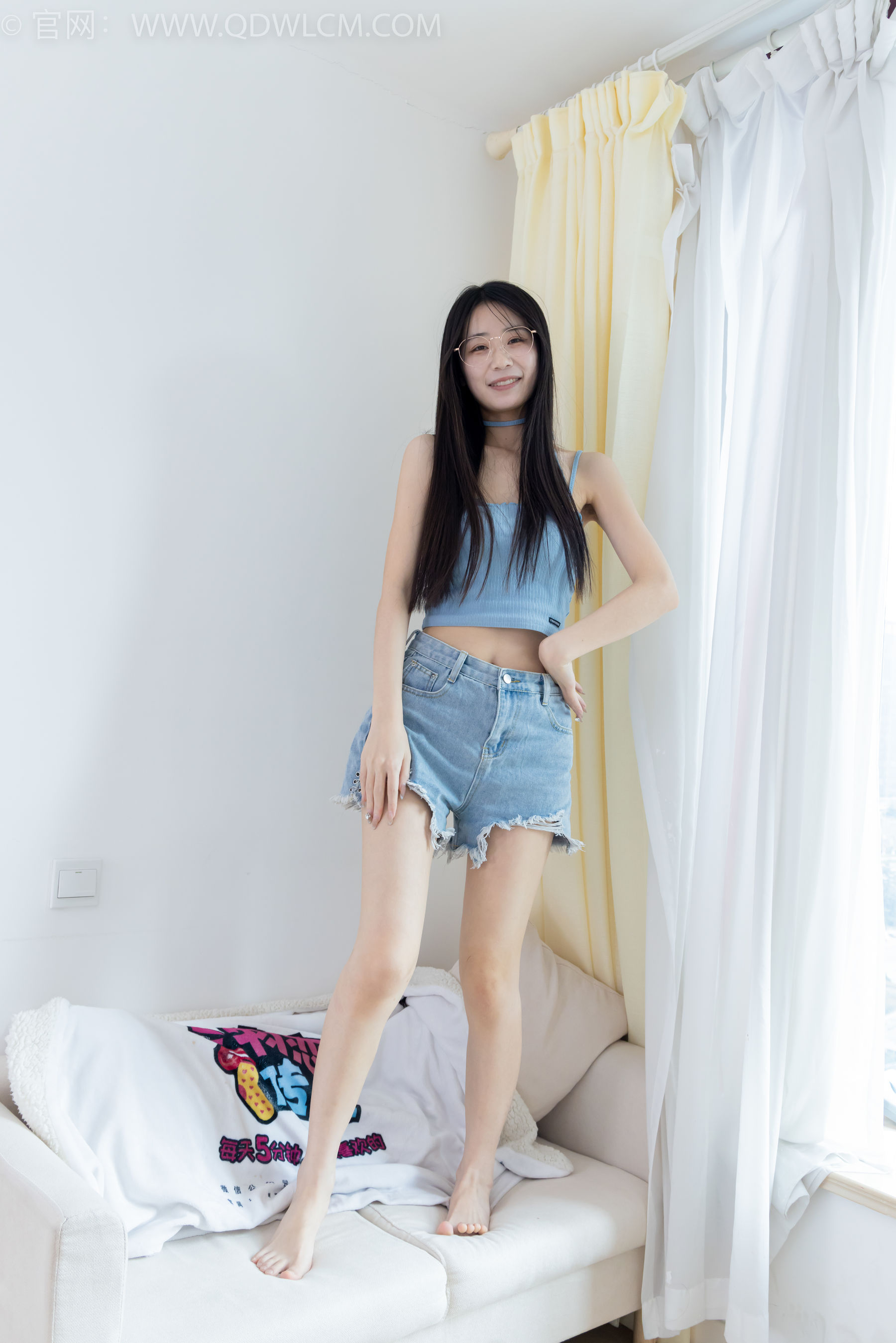 物恋传媒 No.2353 菜菜 - 木屐人字拖、薄黑丝、裸足/(155P)