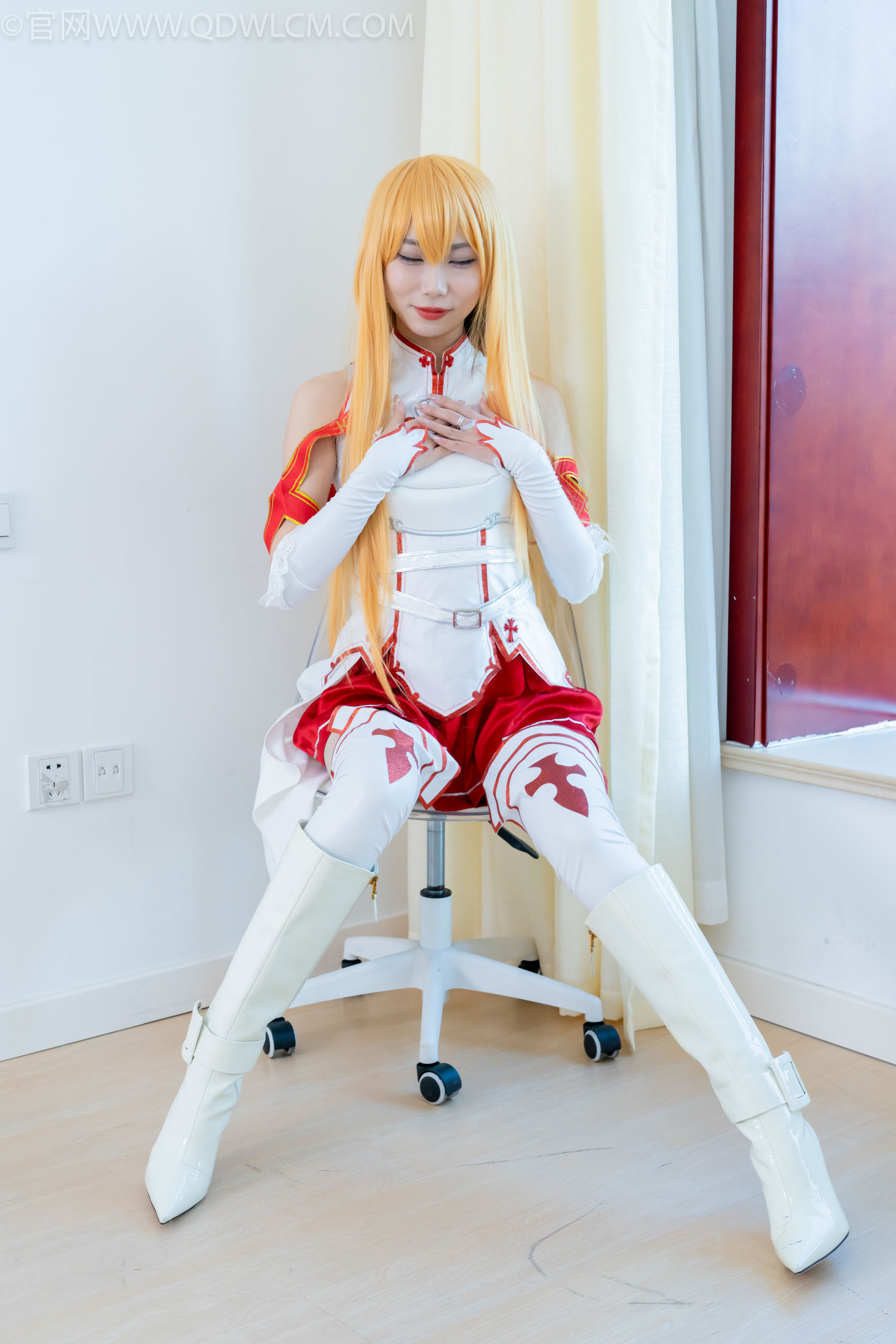 物恋传媒 No.2340 泡泡 - cos亚丝娜、长靴、袜套、薄肉丝/(156P)