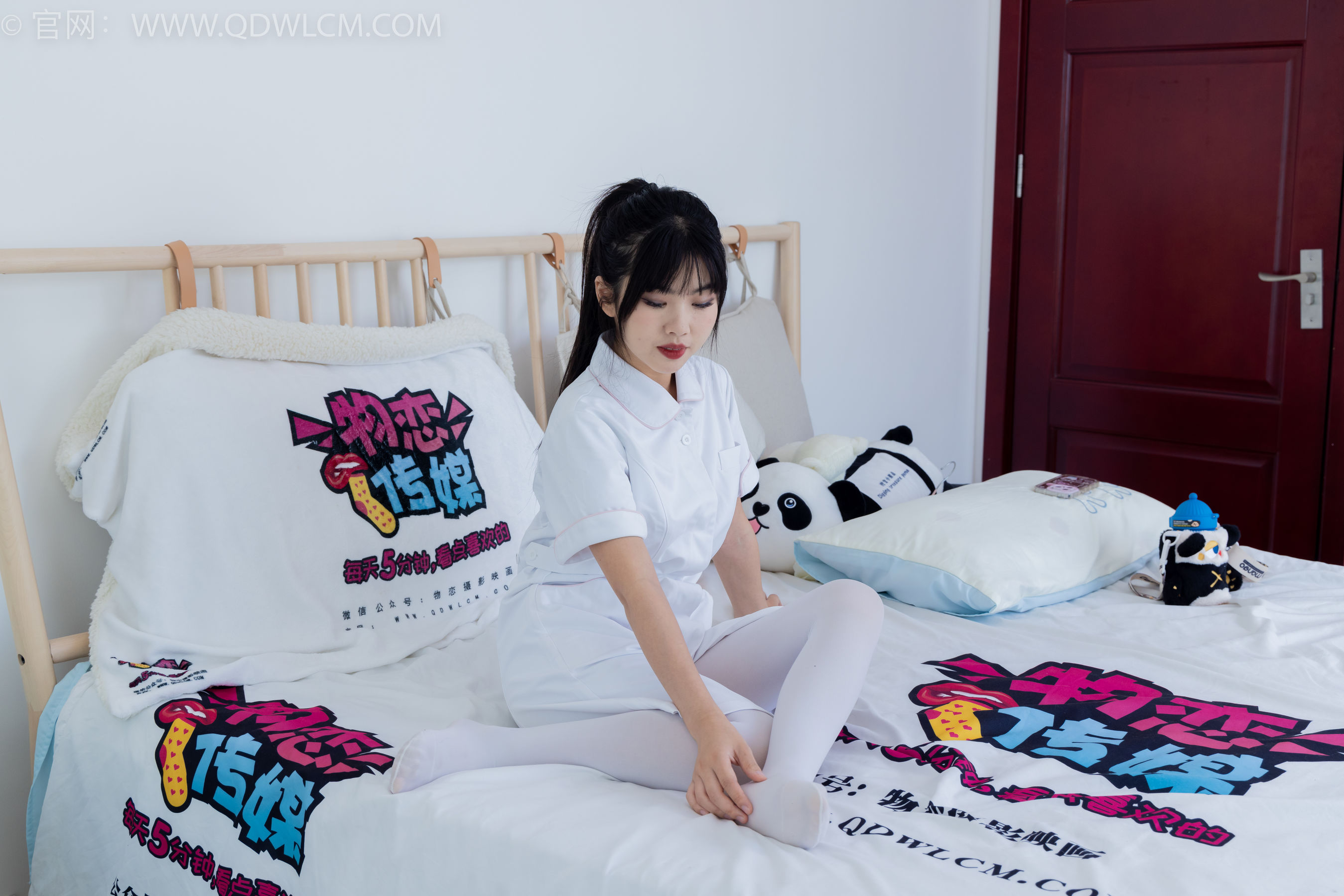 物恋传媒 No.2347 米米 - 板鞋、自然穿脏厚白丝、护士服/(170P)