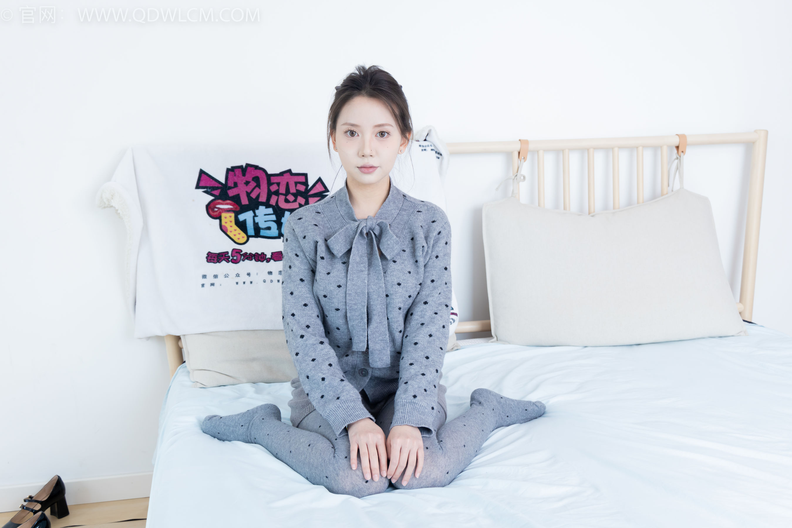 物恋传媒 No.2355 小曦 - 皮鞋、厚灰丝/(160P)