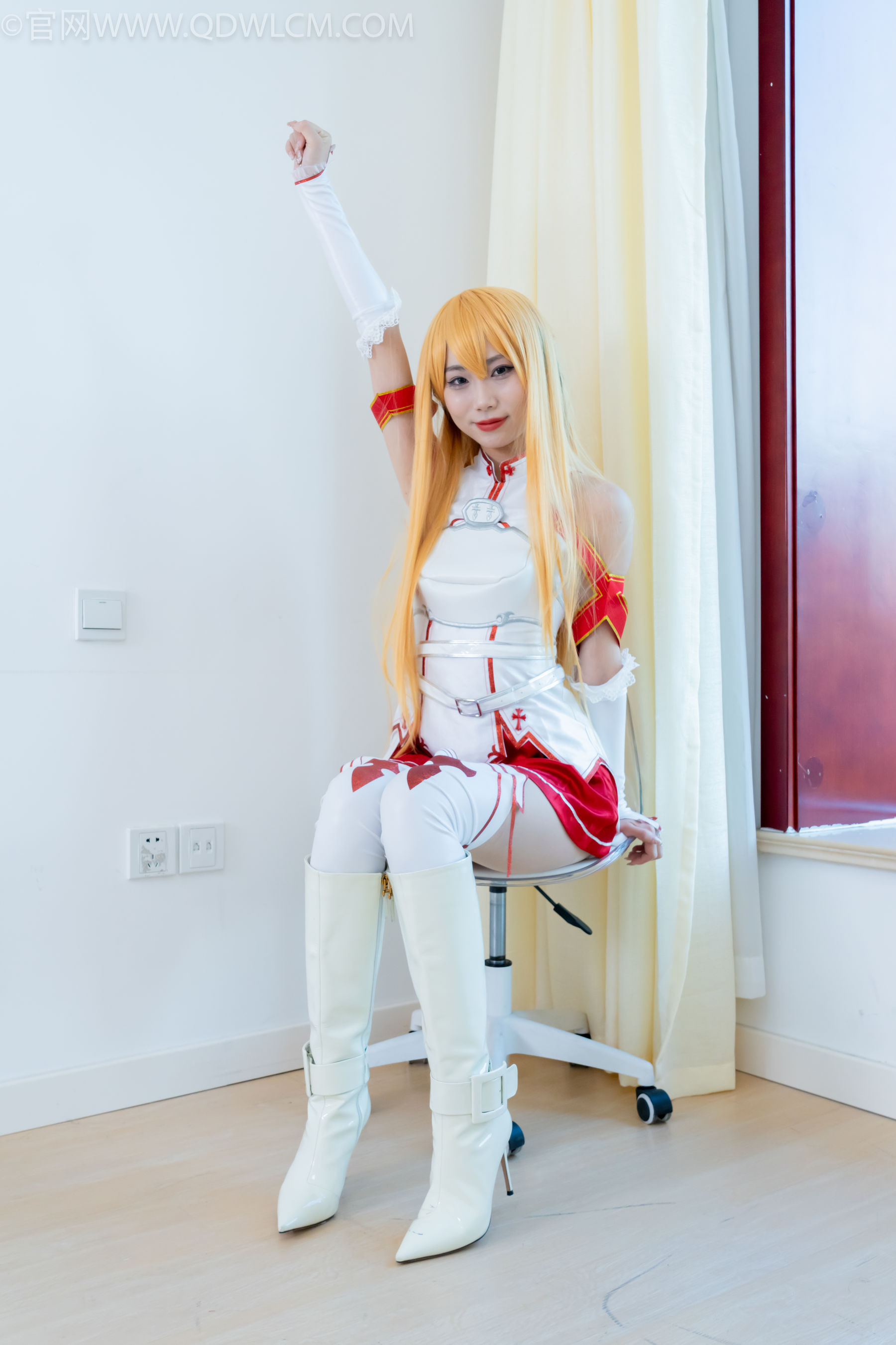 物恋传媒 No.2340 泡泡 - cos亚丝娜、长靴、袜套、薄肉丝/(156P)