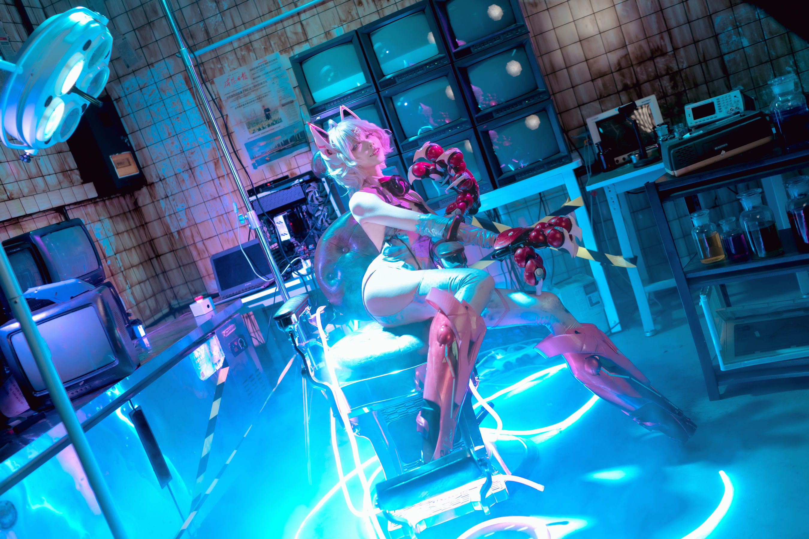 安食Ajiki - 交错战线 绯猁/(31P)