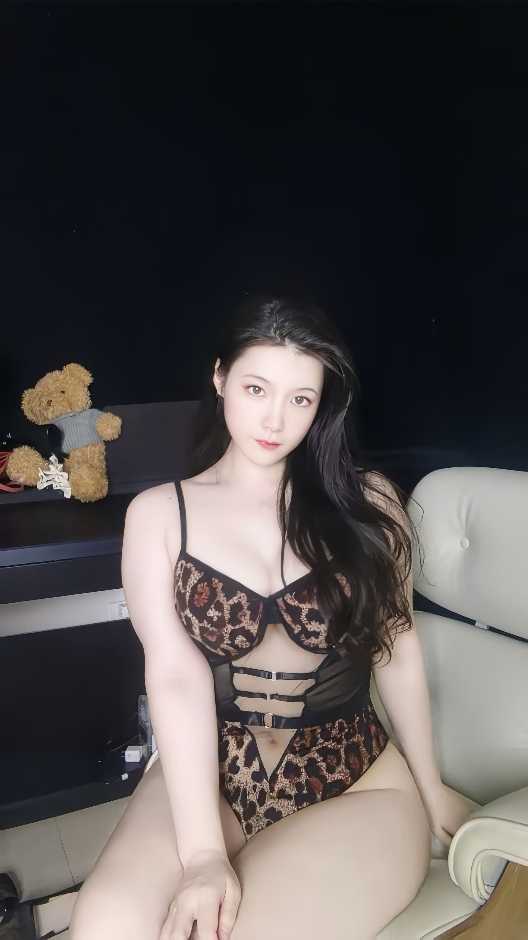 宋易欣 - 巅峰巨作豹纹小套/(28P)