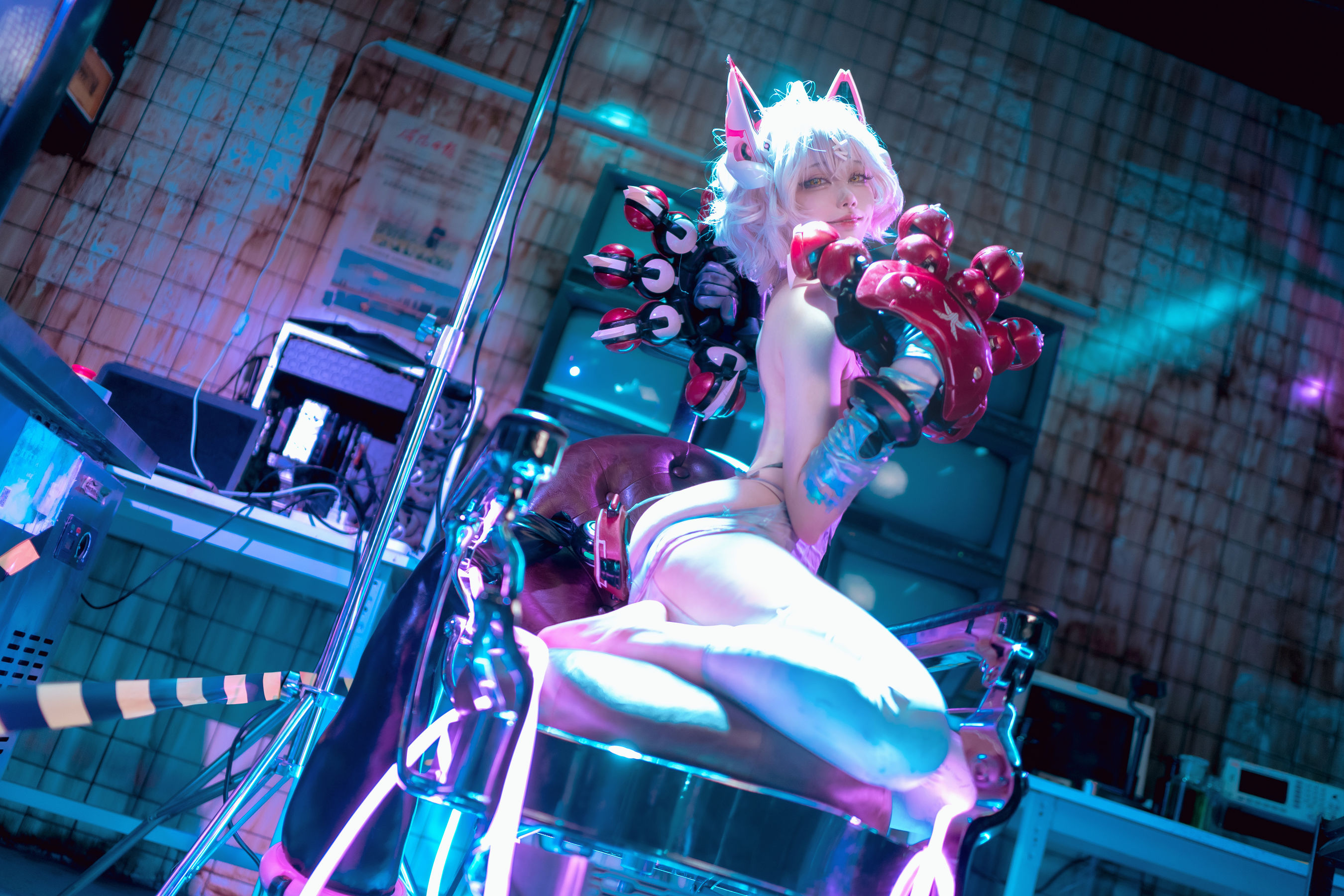 安食Ajiki - 交错战线 绯猁/(31P)