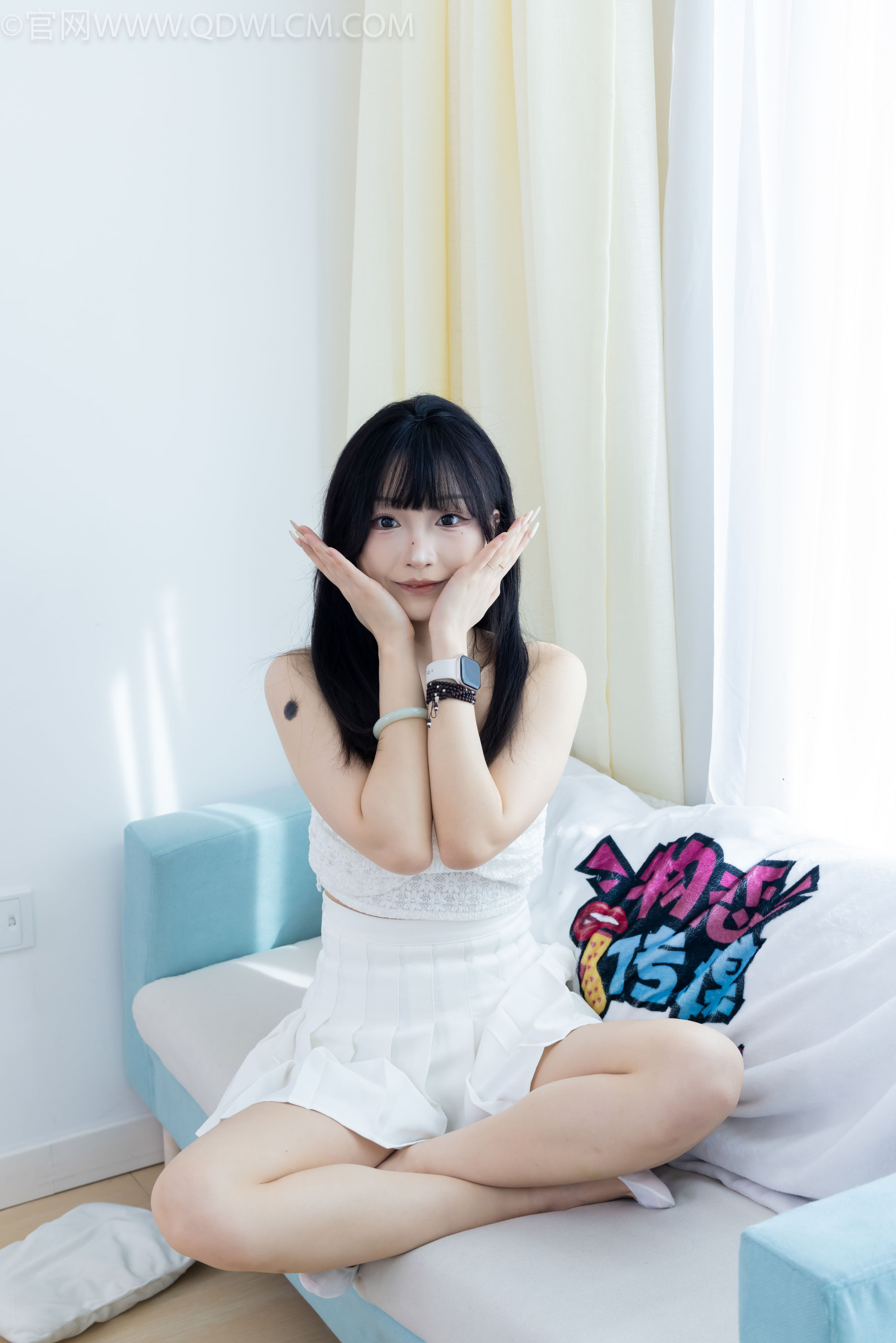 物恋传媒 No.2325 嘟嘟 - 透明高跟鞋、高跟凉鞋、白船袜、裸足/(156P)