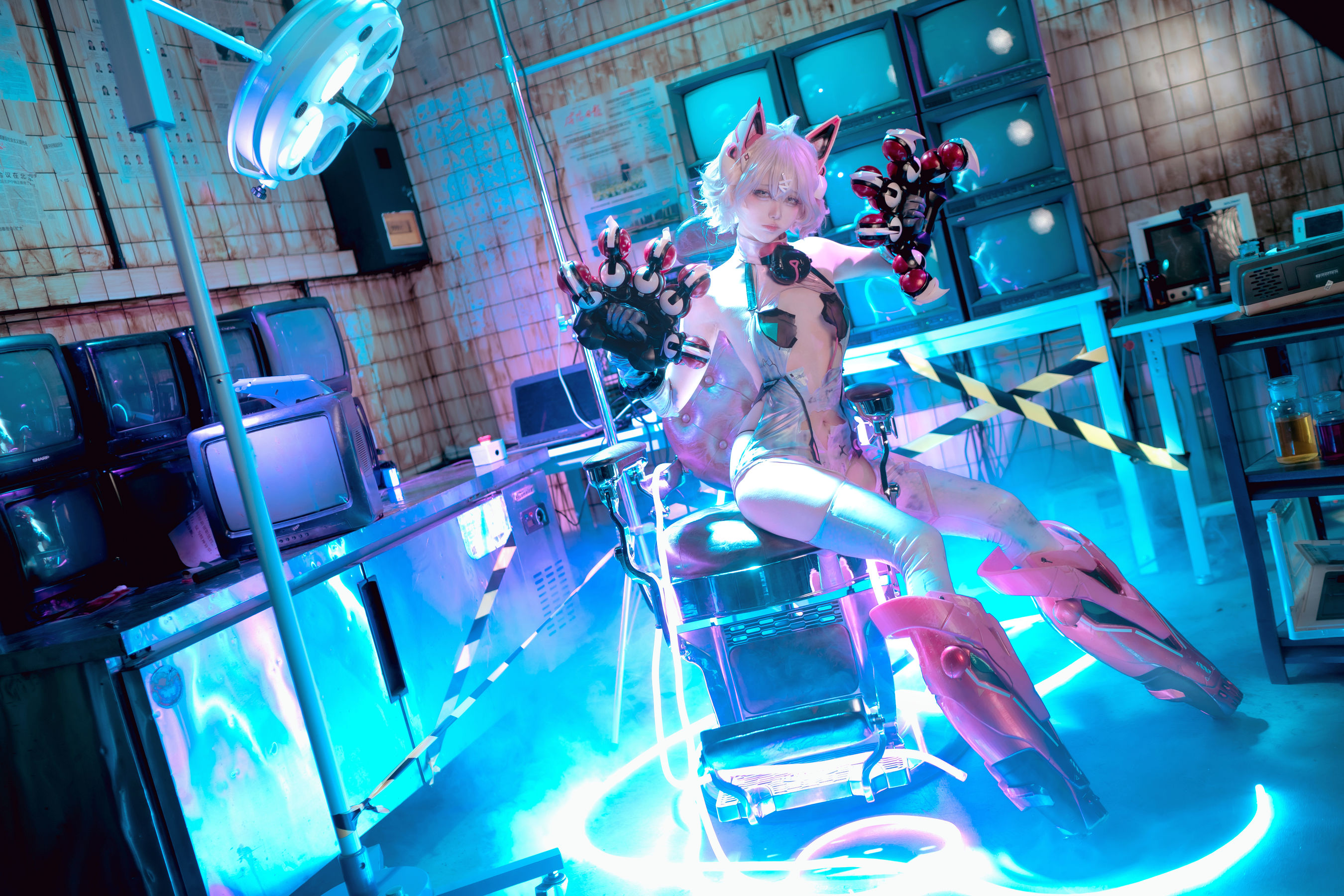 安食Ajiki - 交错战线 绯猁/(31P)