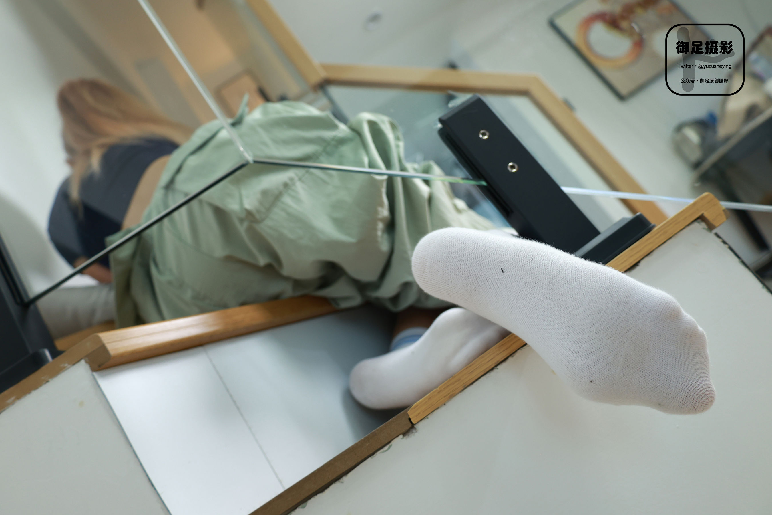 御足摄影 - 一杯清水/(120P)