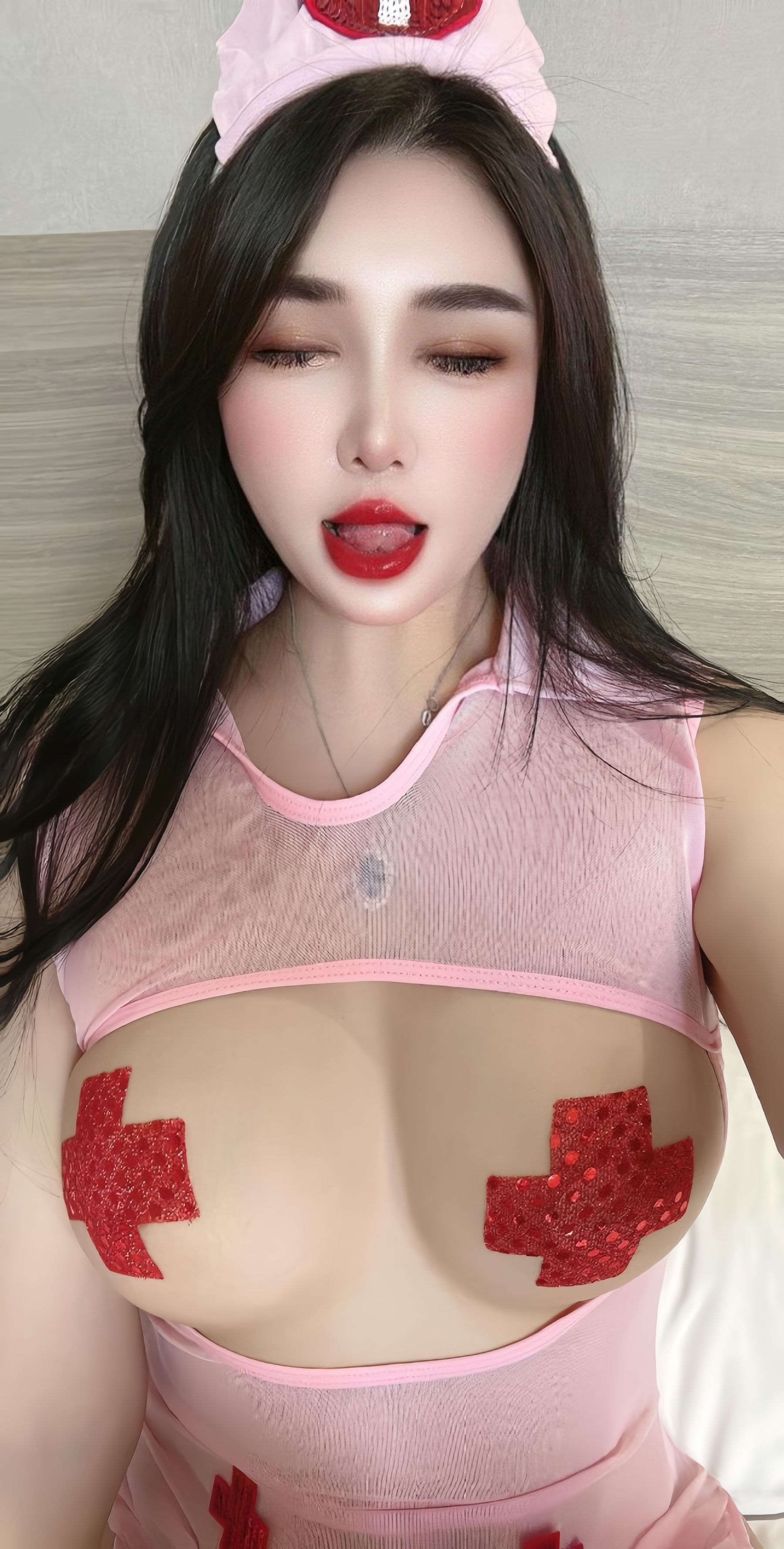 娜娜小姨 - 超性感粉嫩护士/(25P)