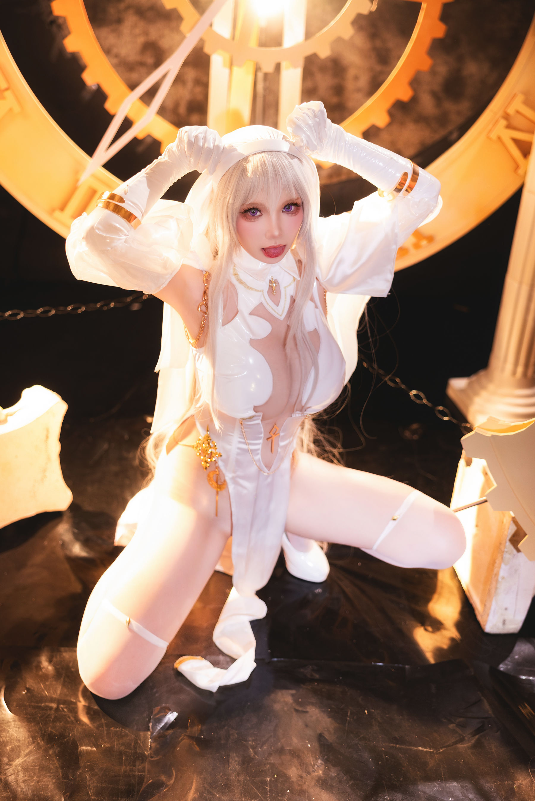 动漫博主雪晴Astra - 圣天使修女/(55P)