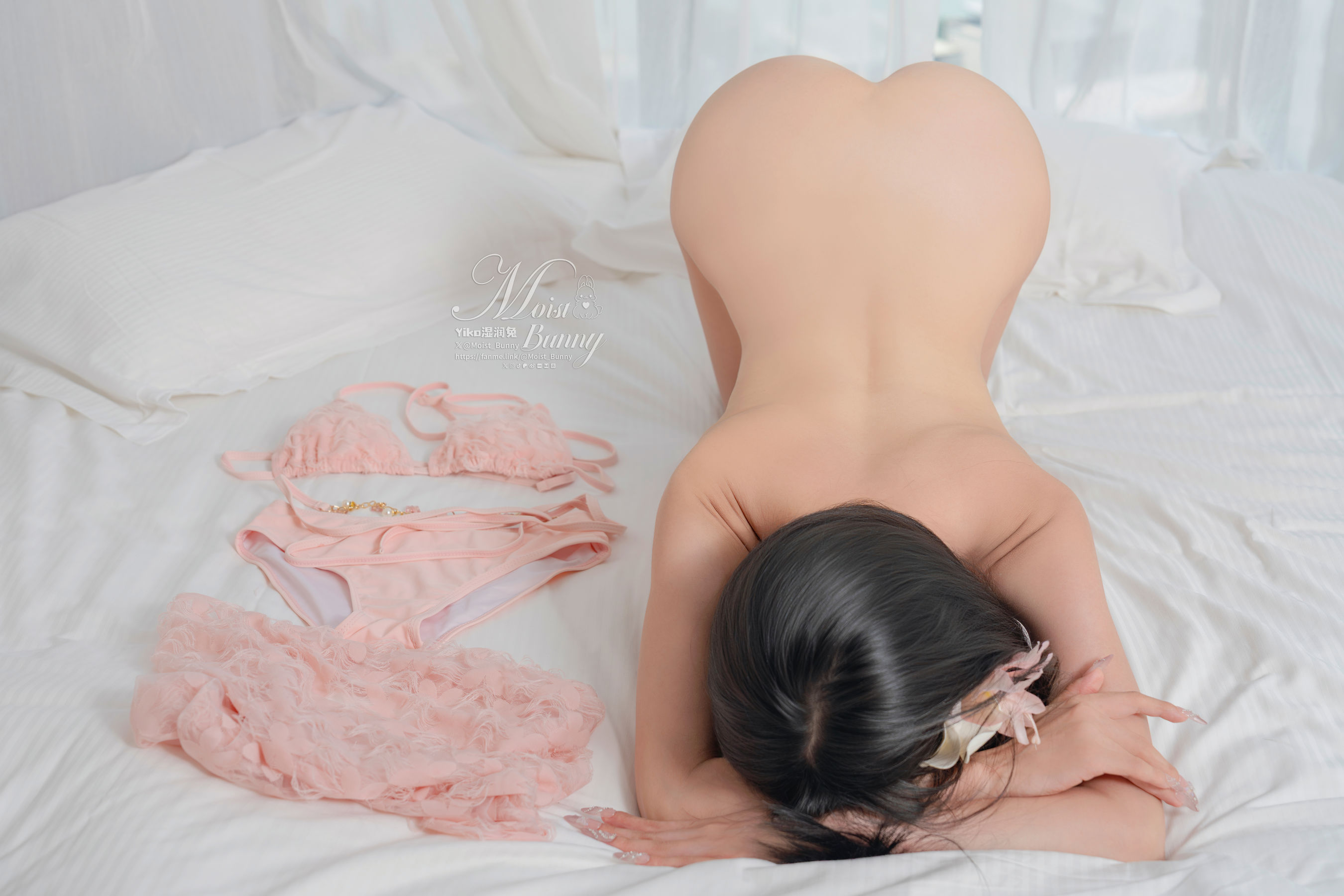 咬一口兔娘 - 粉红假日/(77P)