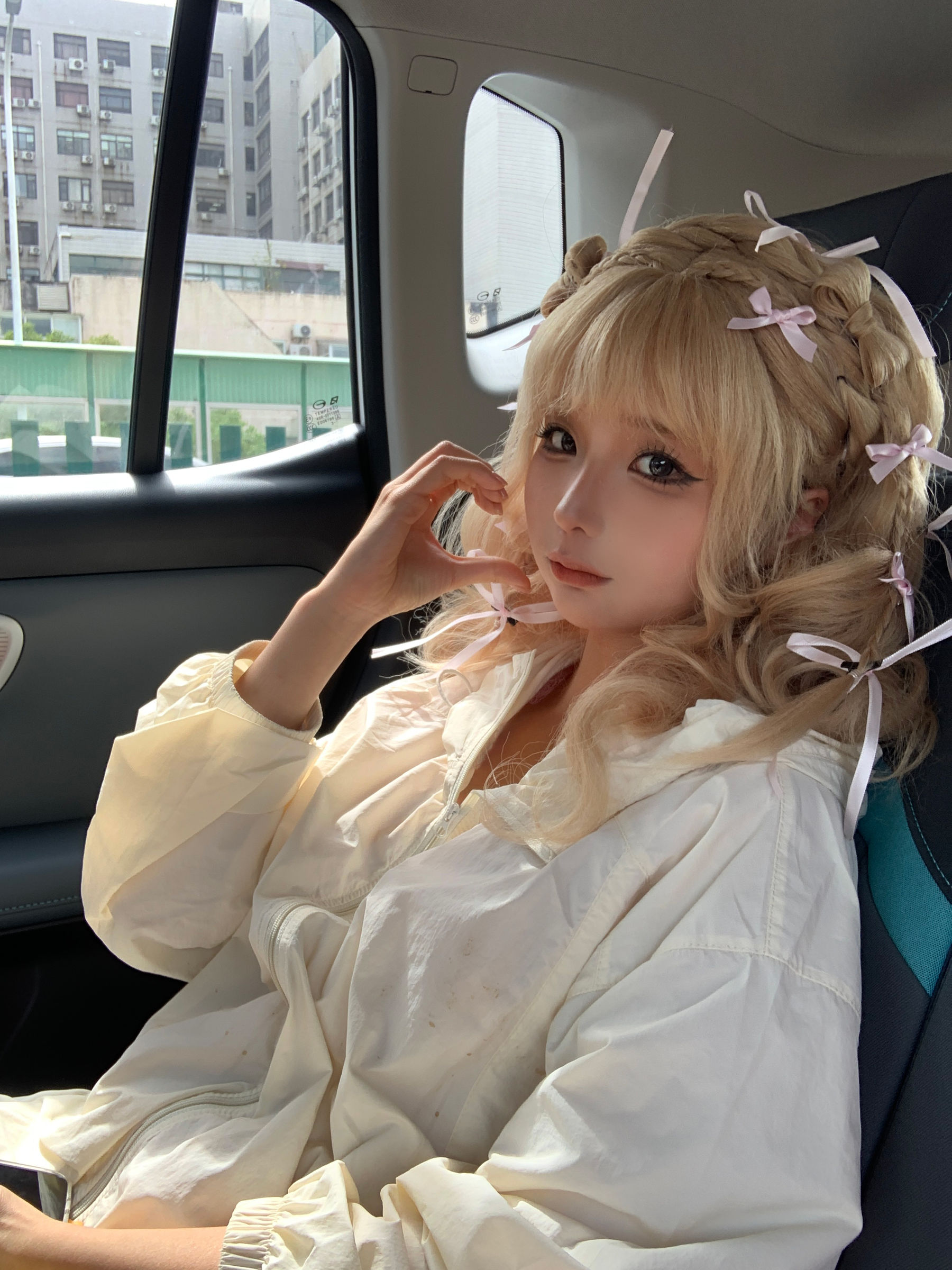 动漫博主蠢沫沫 - 金发蝴蝶结/(94P)