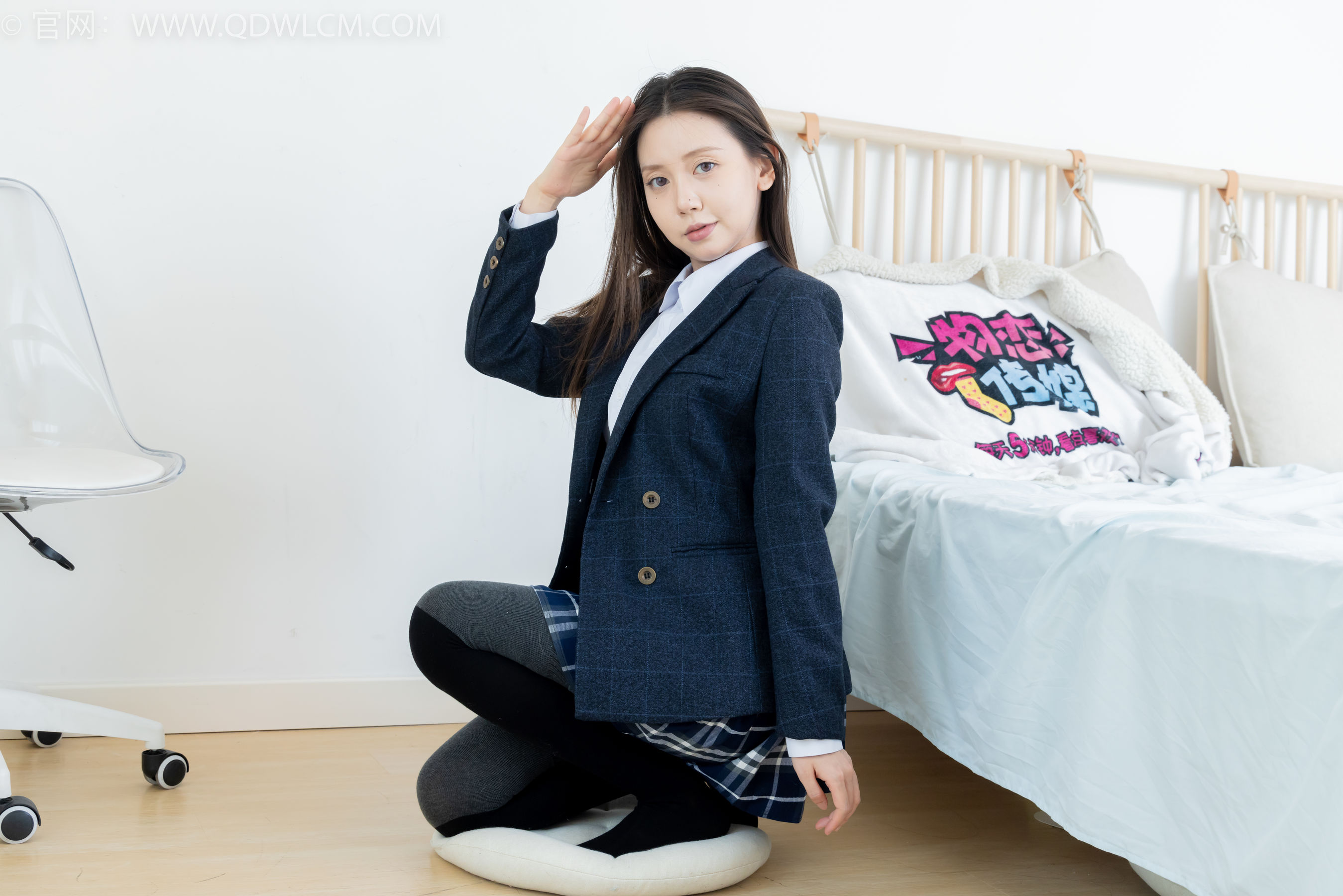 物恋传媒 No.2380 小曦 - jk制服、皮鞋、黑灰拼接过膝袜、厚肉丝/(155P)