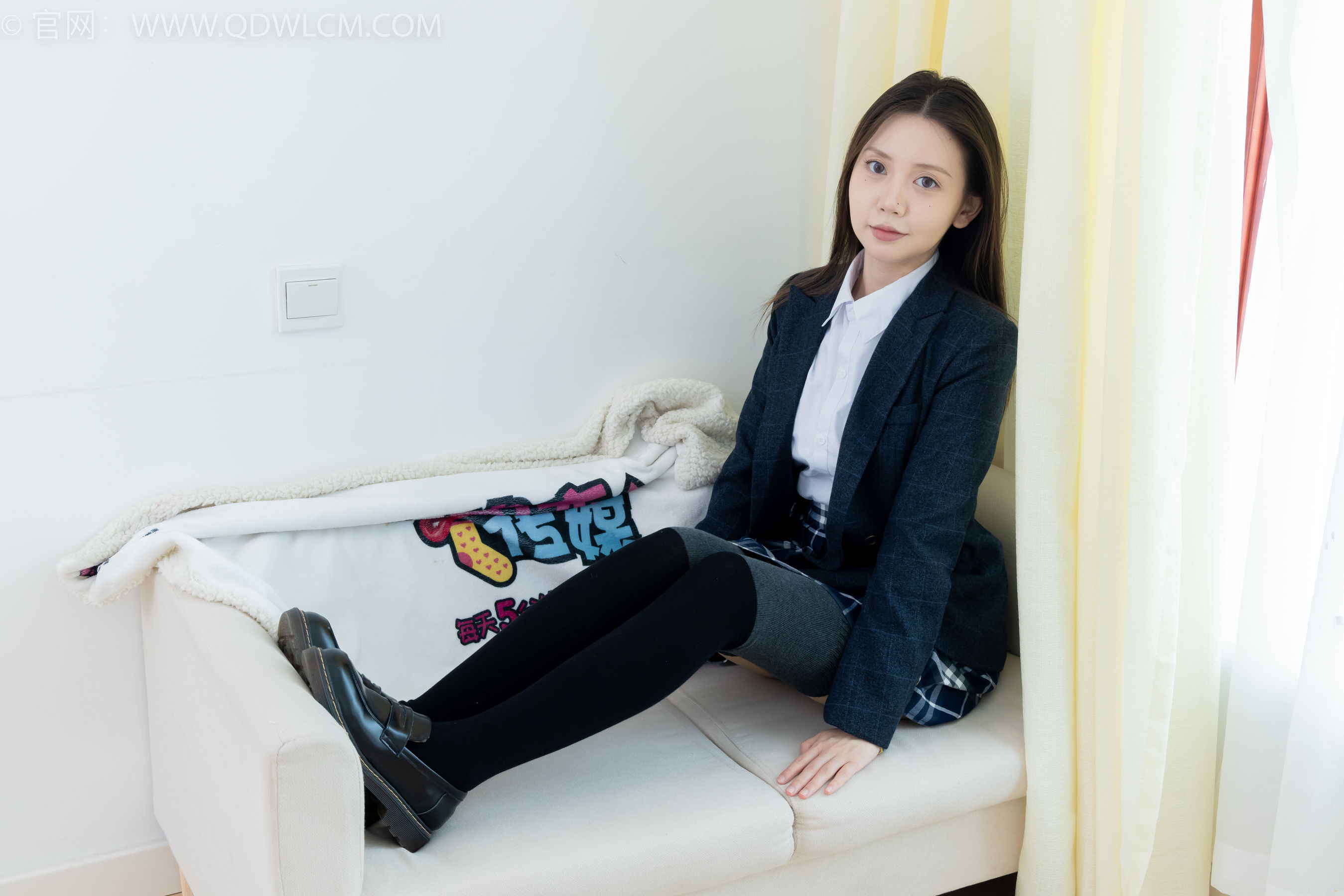 物恋传媒 No.2380 小曦 - jk制服、皮鞋、黑灰拼接过膝袜、厚肉丝/(155P)