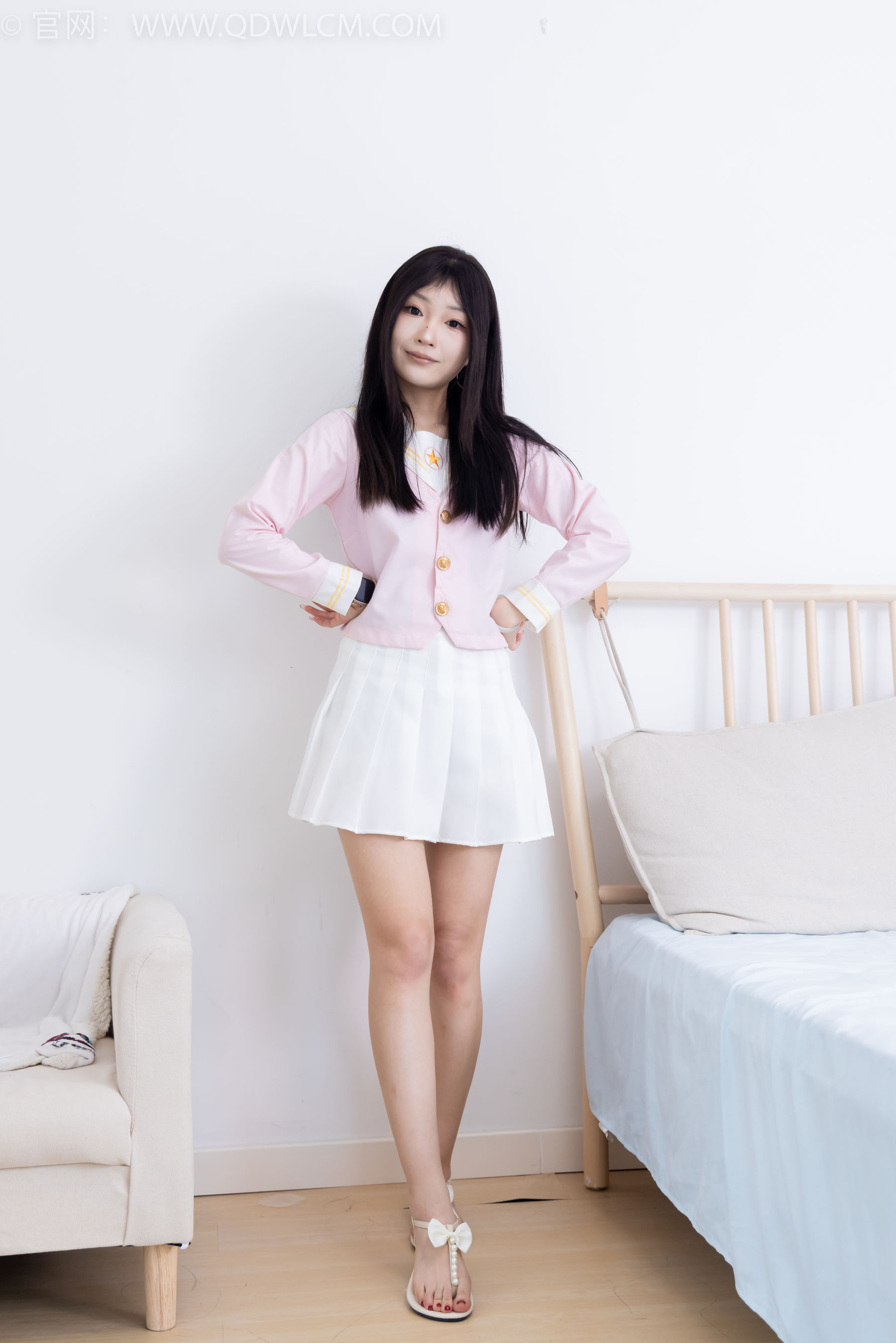 物恋传媒 No.2382 嘟嘟 - 平底凉鞋、白船袜、裸足、jk制服、裸足/(185P)