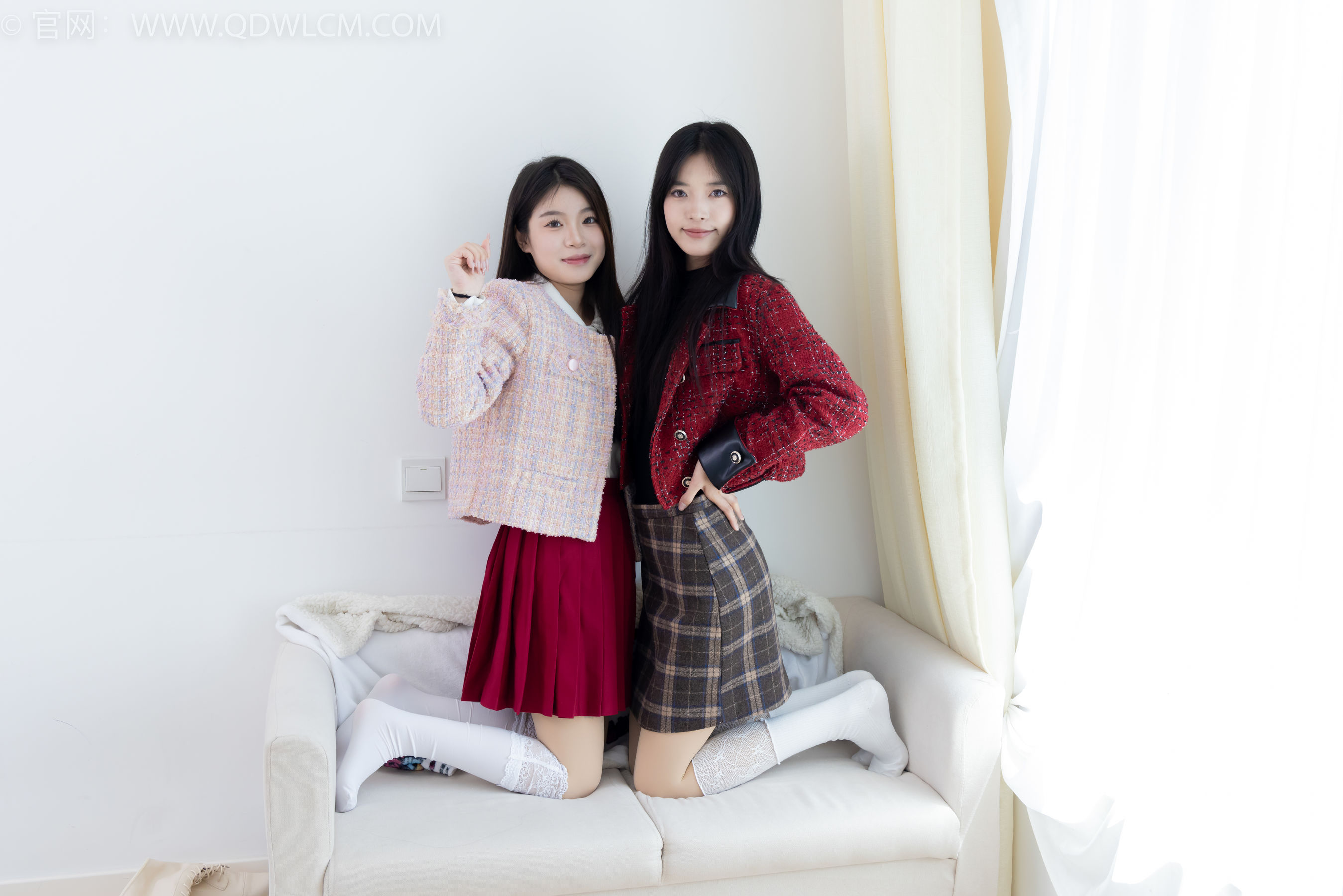 物恋传媒 No.2375 茯苓&闪闪 - 长靴、白棉袜、厚肉丝/(170P)