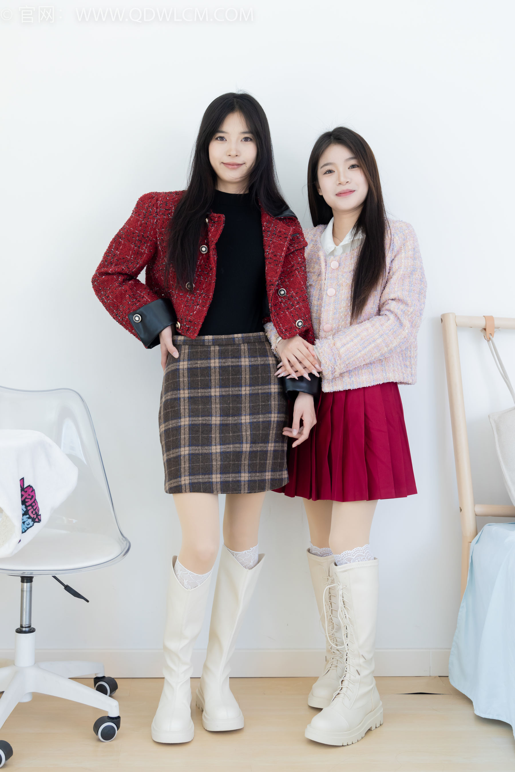 物恋传媒 No.2375 茯苓&闪闪 - 长靴、白棉袜、厚肉丝/(170P)