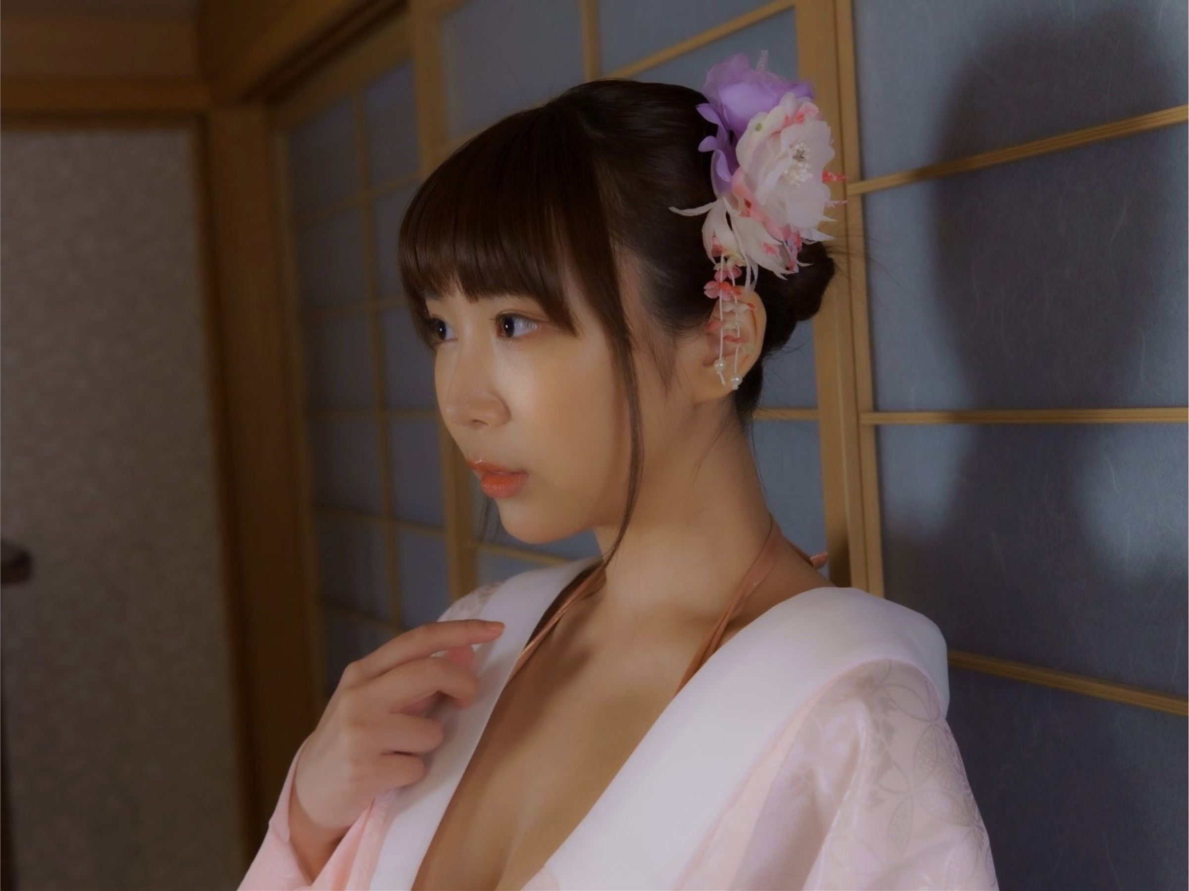 日向葵衣 - パイスラ女神/(127P)