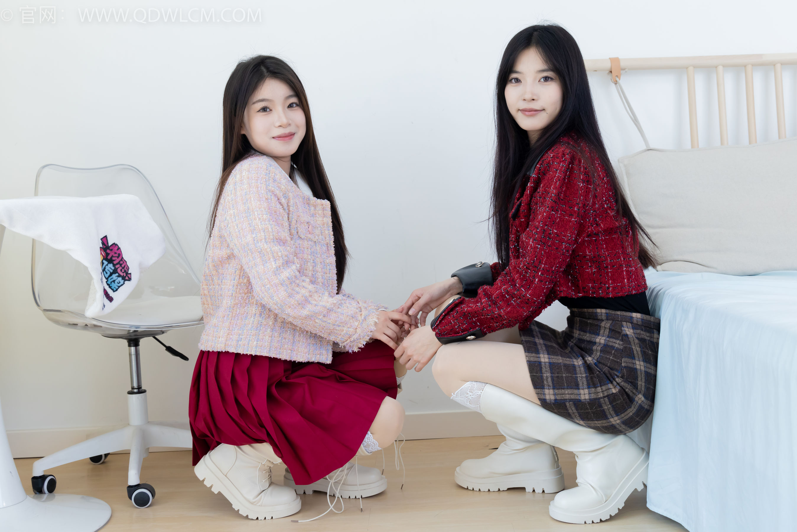 物恋传媒 No.2375 茯苓&闪闪 - 长靴、白棉袜、厚肉丝/(170P)