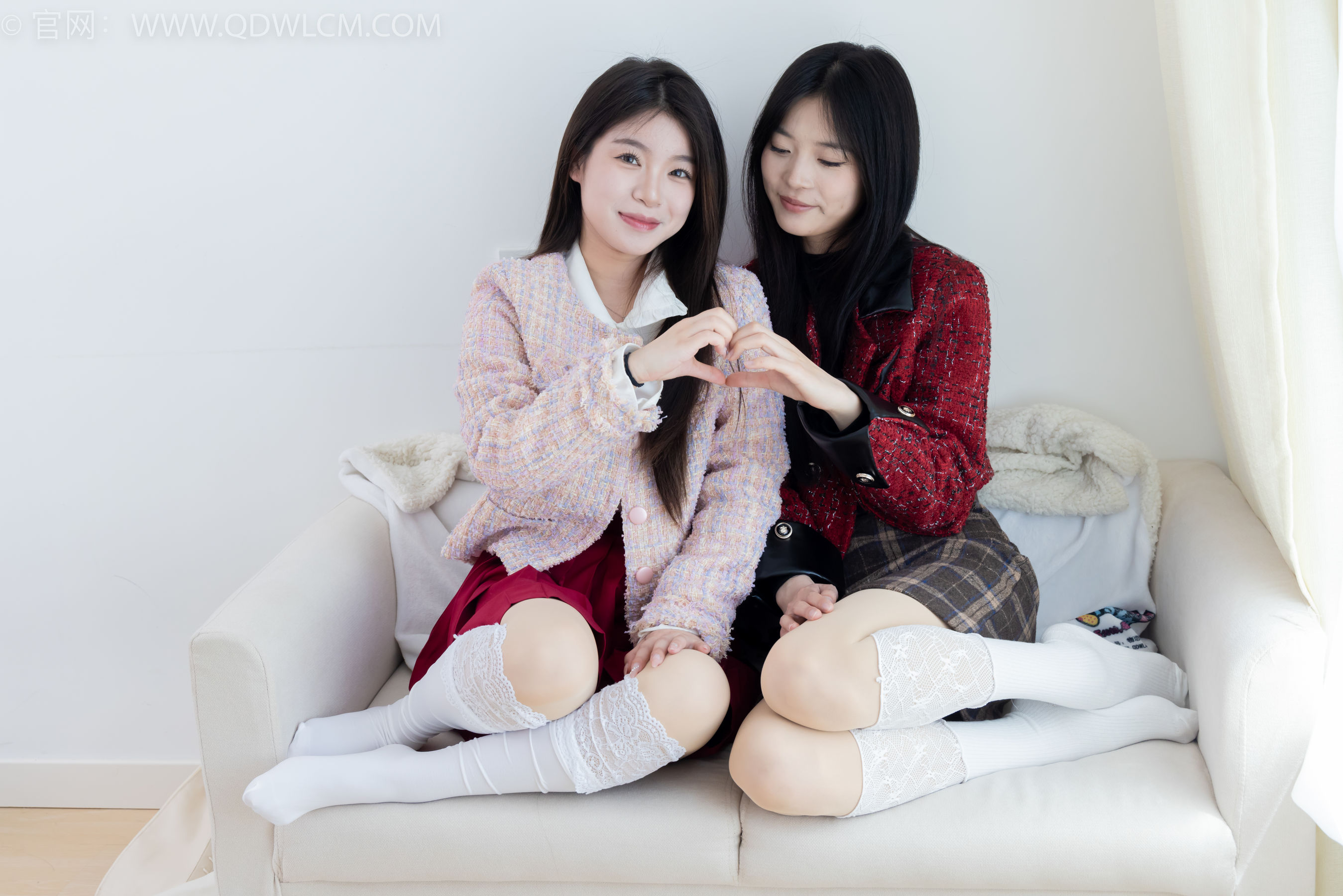 物恋传媒 No.2375 茯苓&闪闪 - 长靴、白棉袜、厚肉丝/(170P)