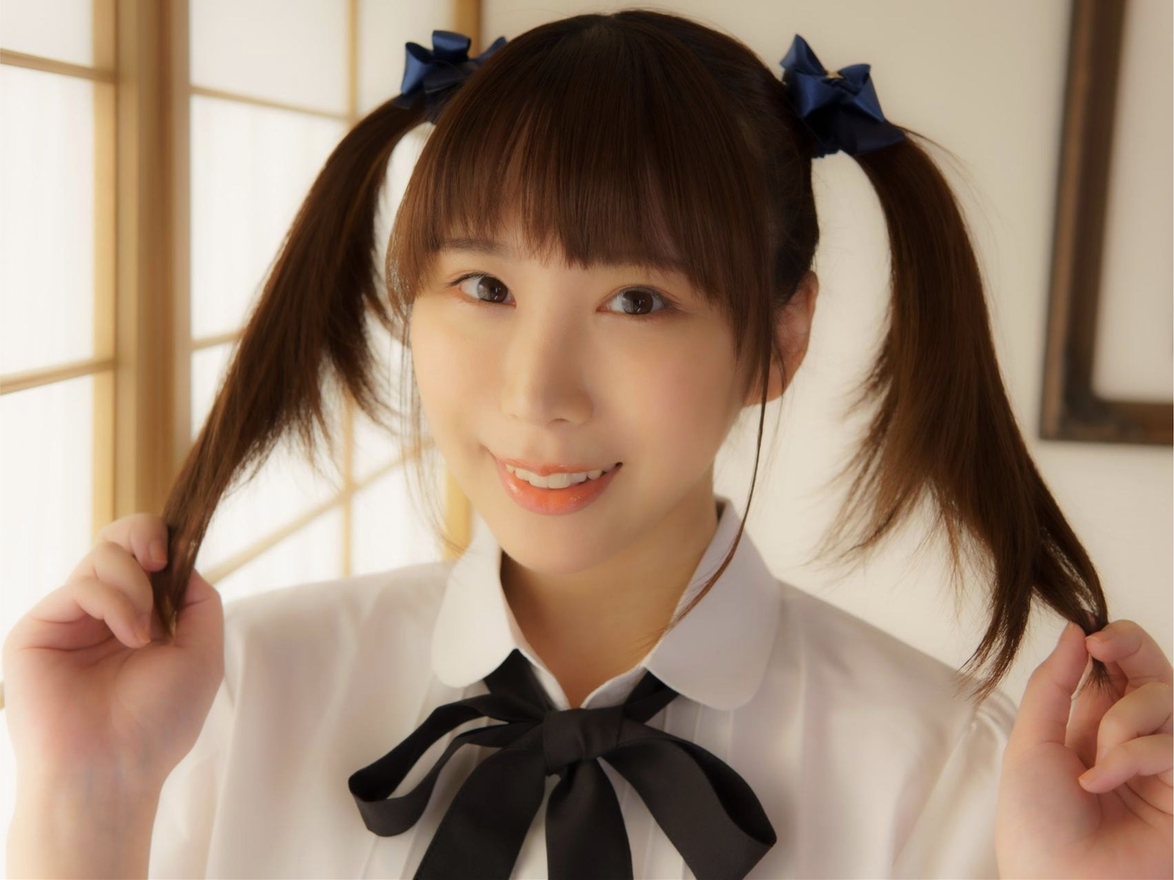 日向葵衣 - パイスラ女神/(127P)