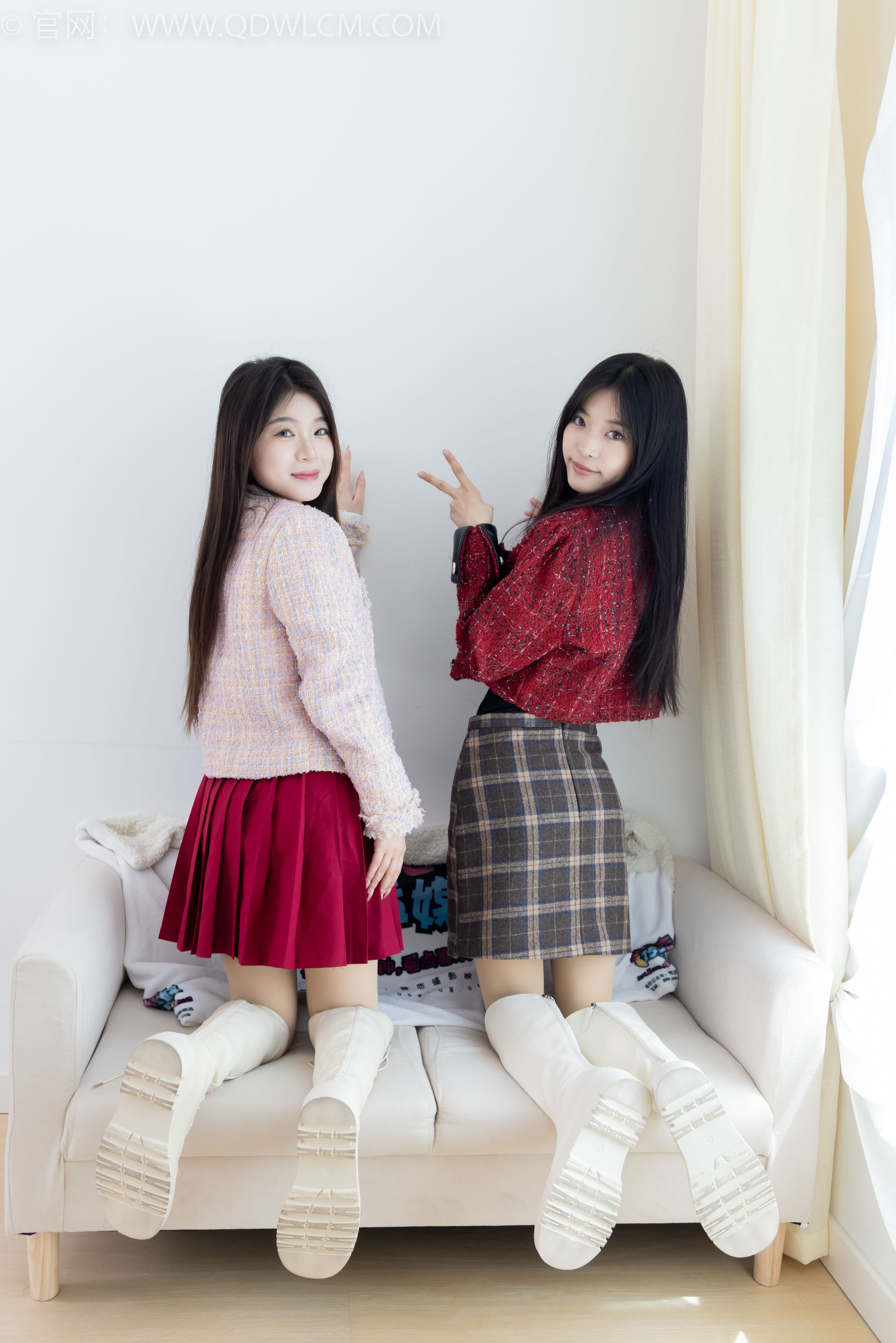 物恋传媒 No.2375 茯苓&闪闪 - 长靴、白棉袜、厚肉丝/(170P)