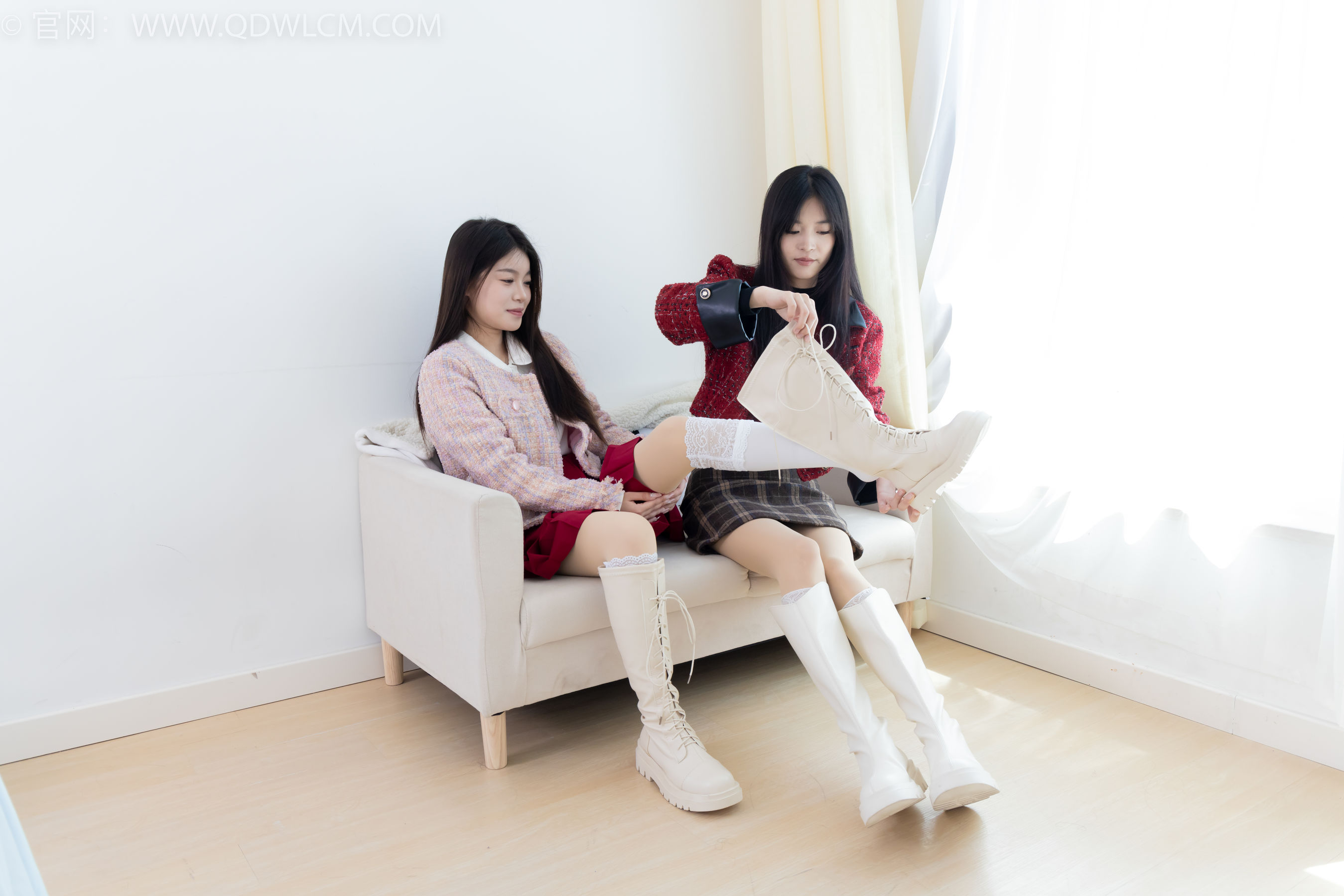 物恋传媒 No.2375 茯苓&闪闪 - 长靴、白棉袜、厚肉丝/(170P)