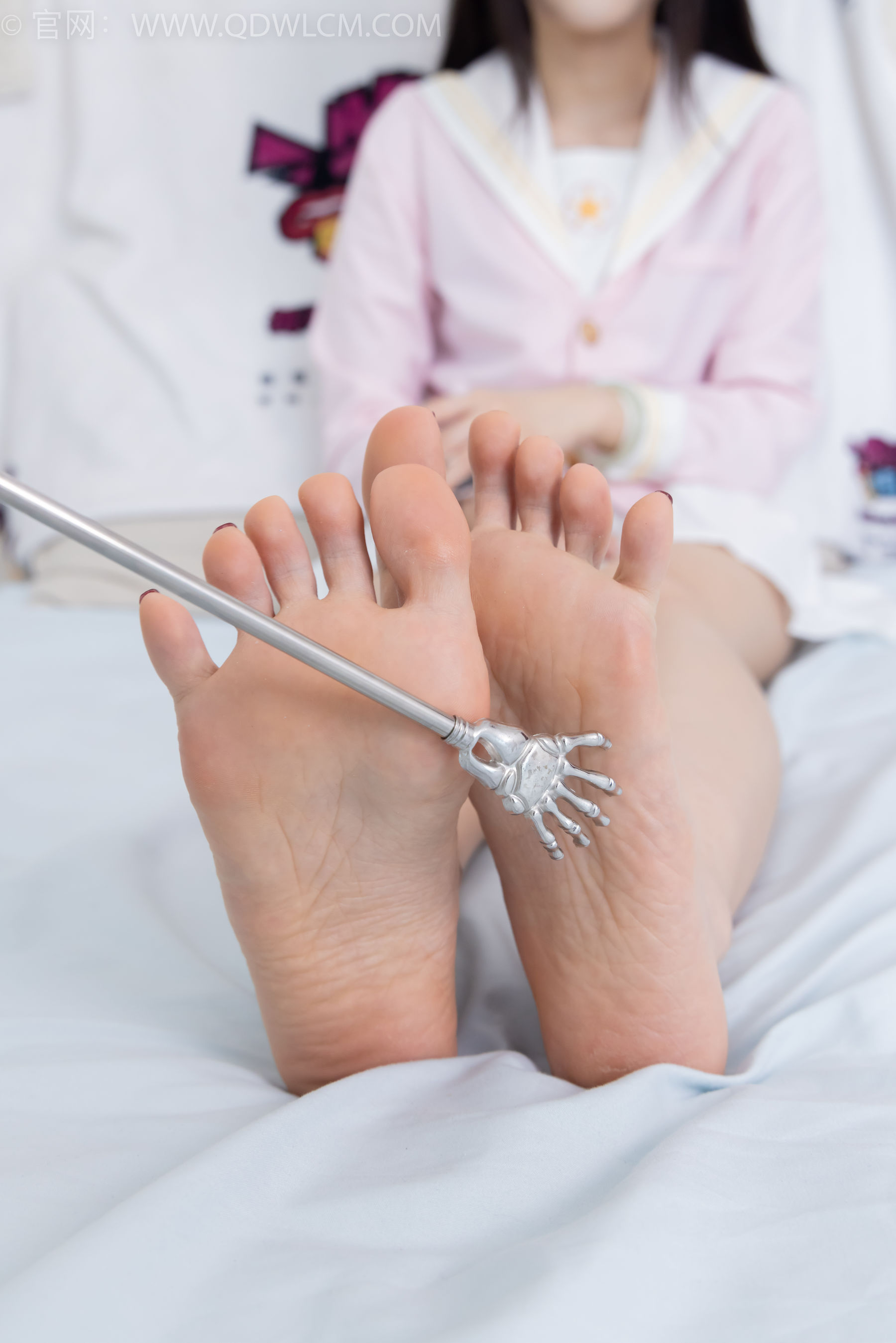 物恋传媒 No.2382 嘟嘟 - 平底凉鞋、白船袜、裸足、jk制服、裸足/(185P)