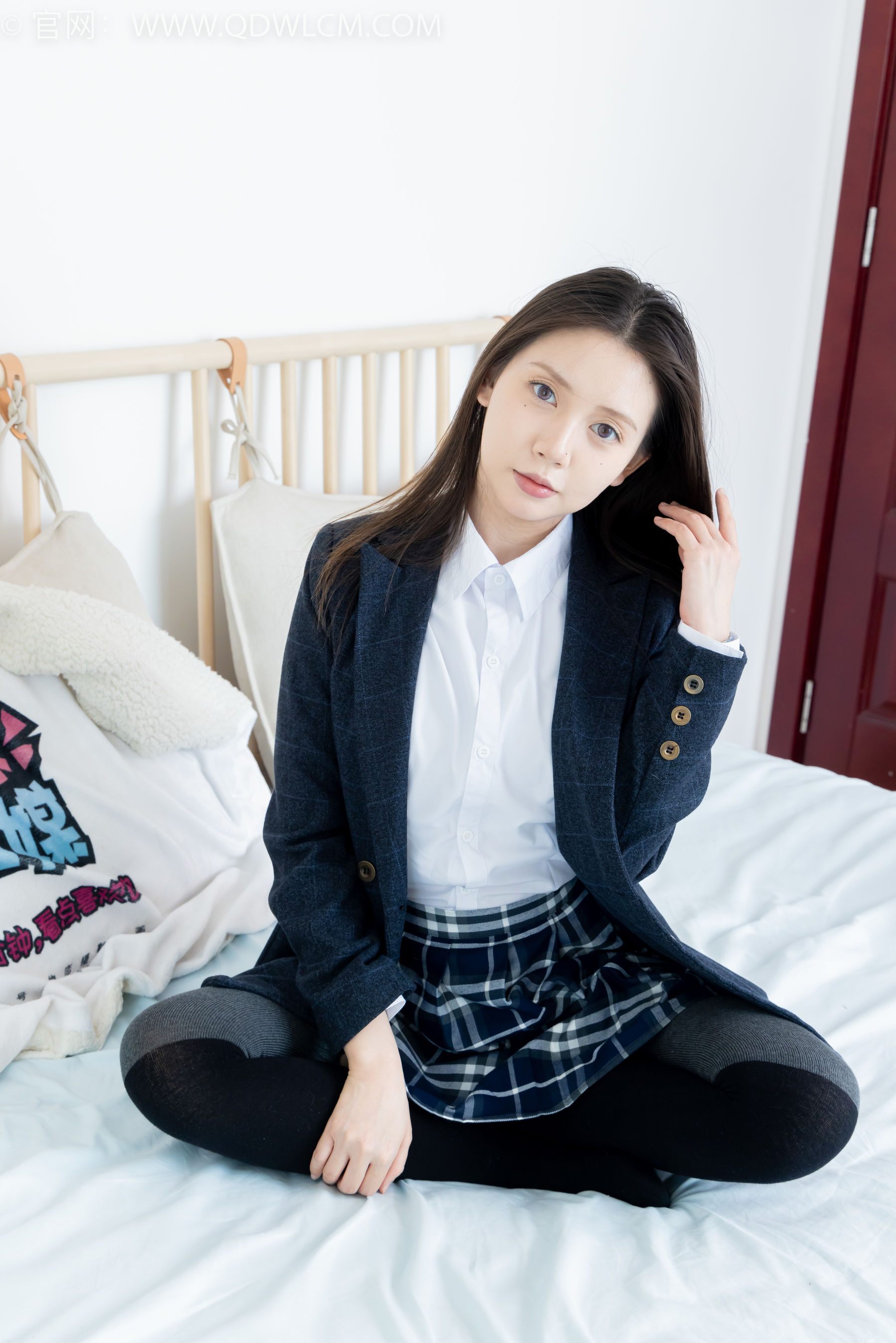 物恋传媒 No.2380 小曦 - jk制服、皮鞋、黑灰拼接过膝袜、厚肉丝/(155P)