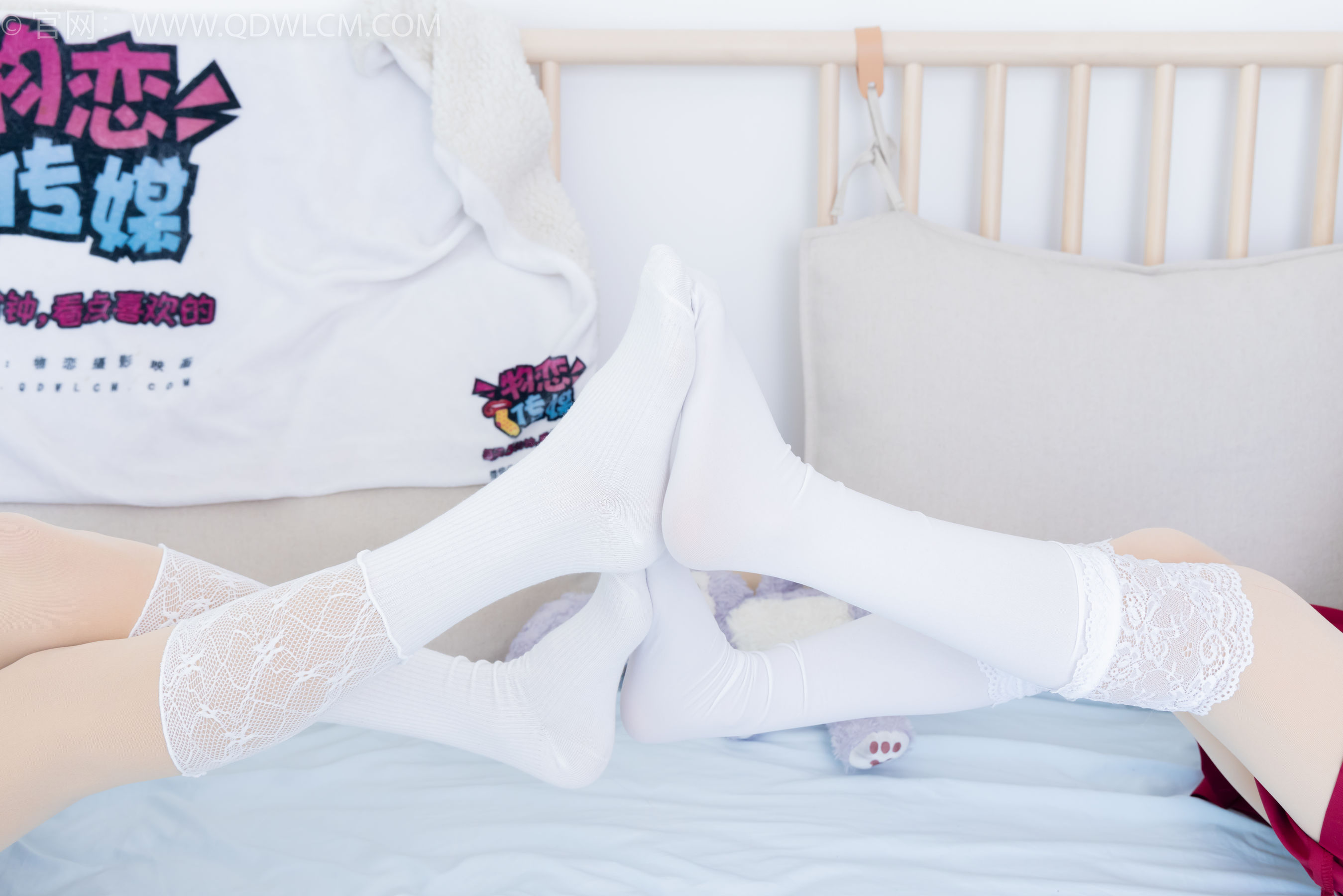 物恋传媒 No.2375 茯苓&闪闪 - 长靴、白棉袜、厚肉丝/(170P)