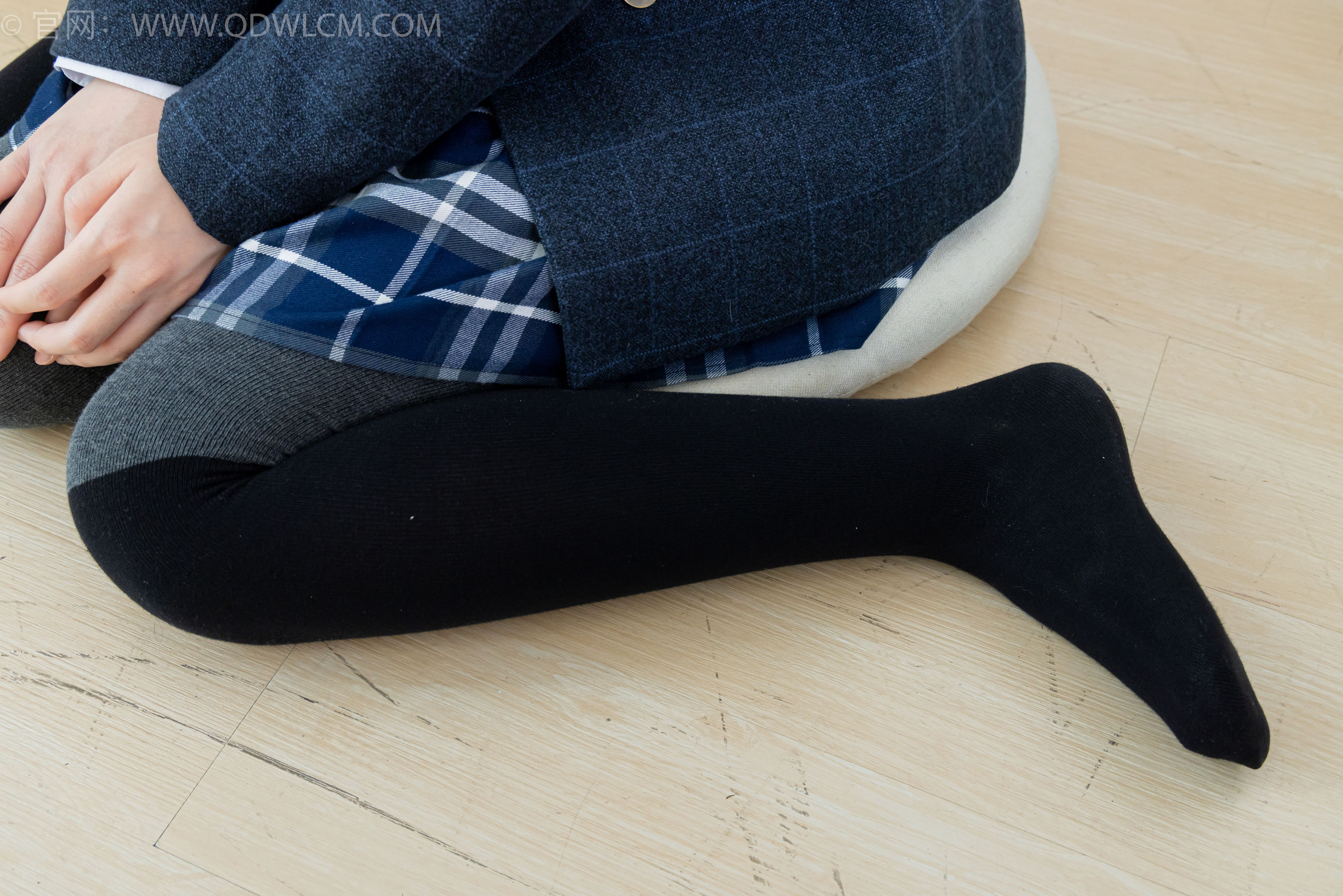 物恋传媒 No.2380 小曦 - jk制服、皮鞋、黑灰拼接过膝袜、厚肉丝/(155P)