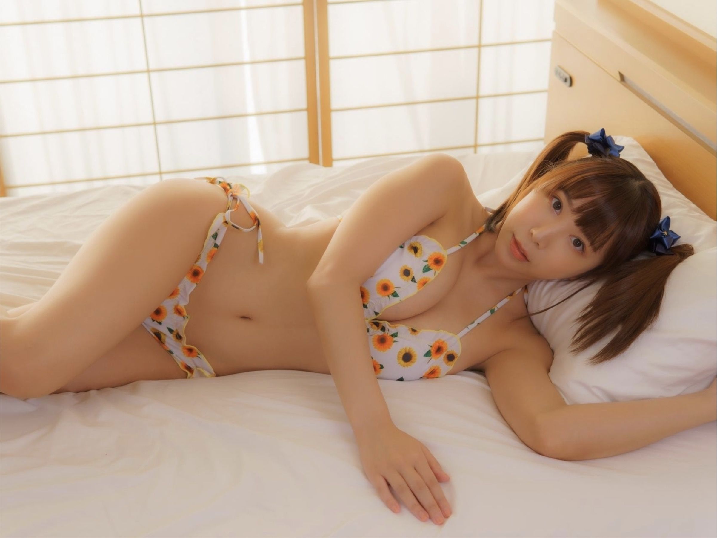 日向葵衣 - パイスラ女神/(127P)